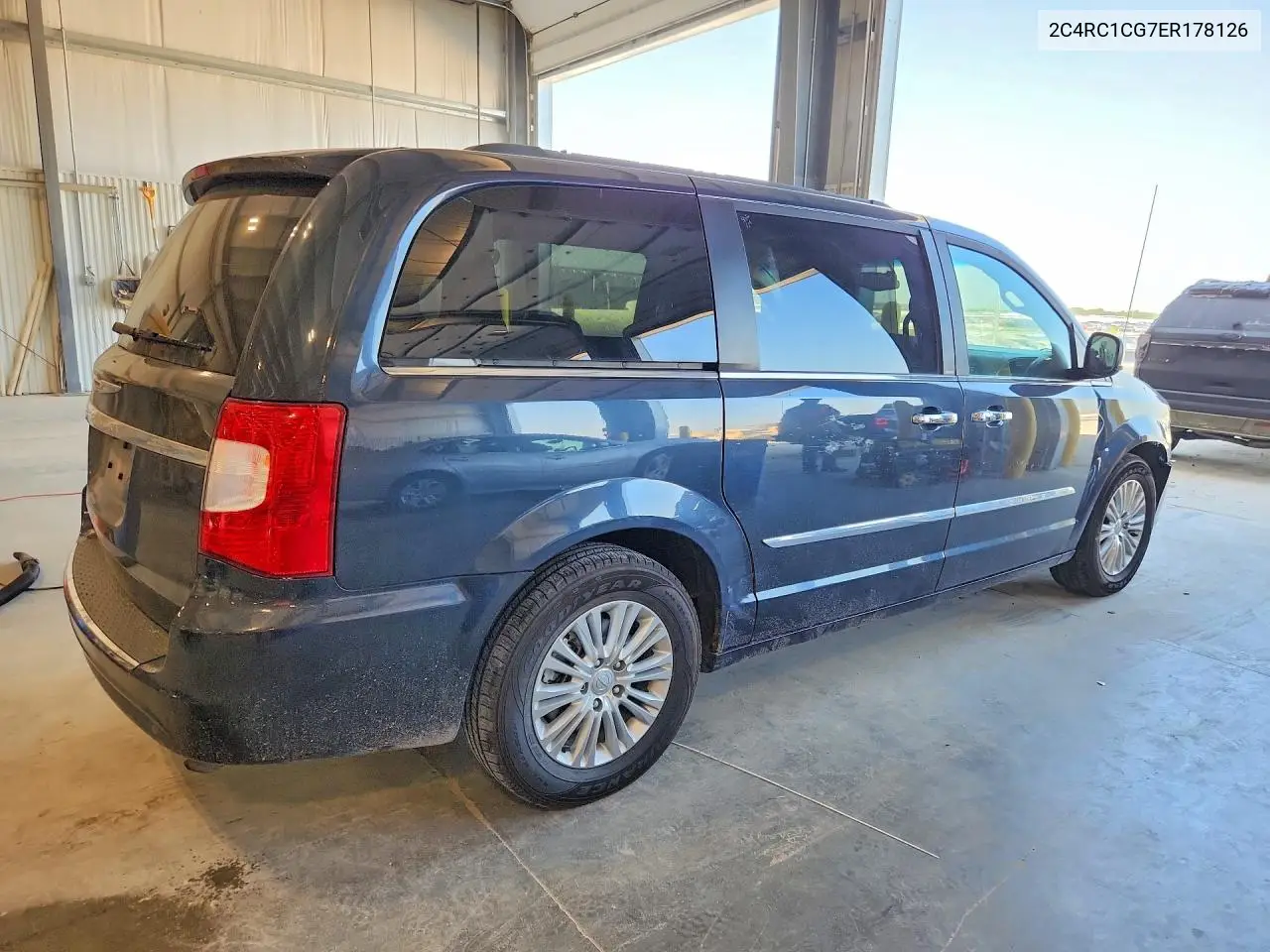 2014 Chrysler Town & Country Touring L VIN: 2C4RC1CG7ER178126 Lot: 61159566