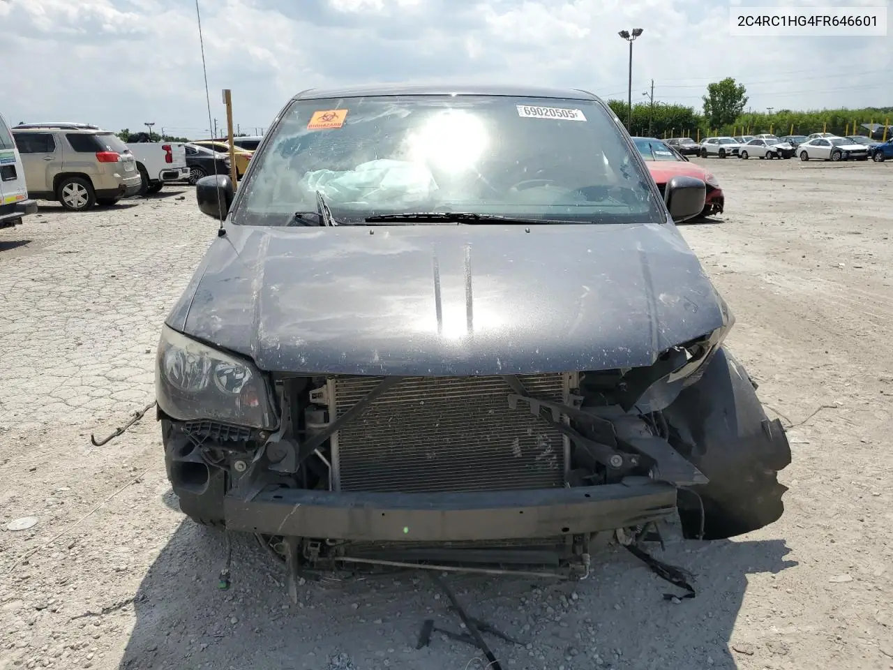 2C4RC1HG4FR646601 2015 Chrysler Town & Country S