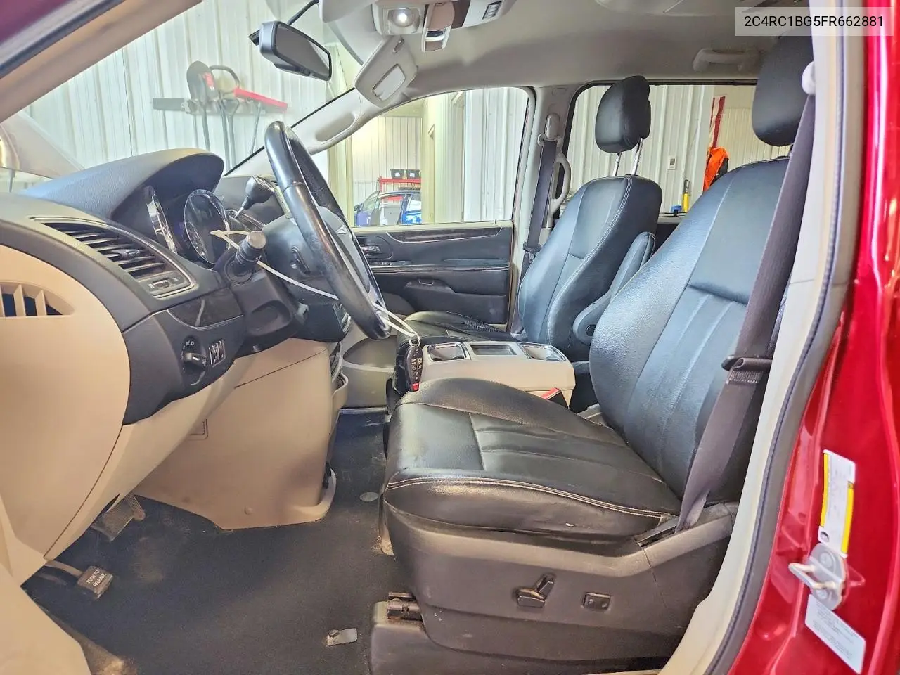 2015 Chrysler Town & Country Touring VIN: 2C4RC1BG5FR662881 Lot: 57736856
