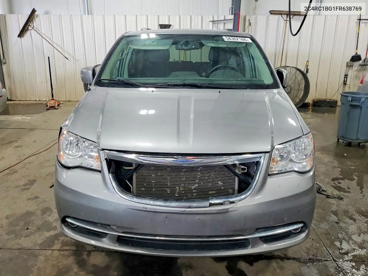 2015 Chrysler Town & Country Touring VIN: 2C4RC1BG1FR638769 Lot: 58362166
