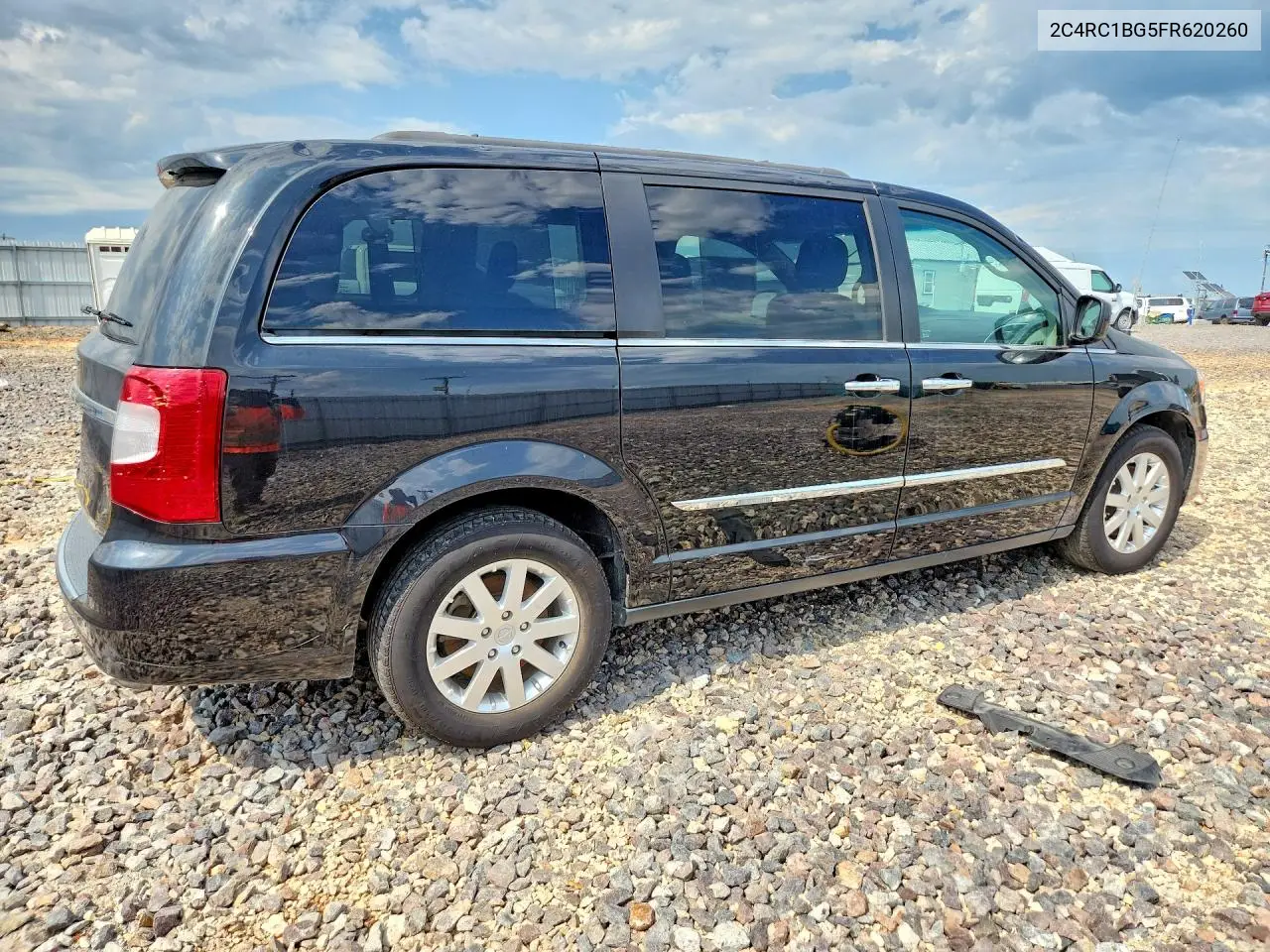 2015 Chrysler Town & Country Touring VIN: 2C4RC1BG5FR620260 Lot: 60641066
