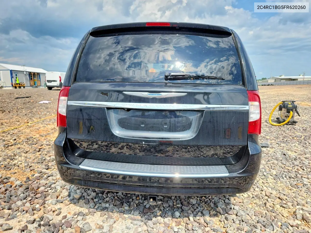2015 Chrysler Town & Country Touring VIN: 2C4RC1BG5FR620260 Lot: 60641066