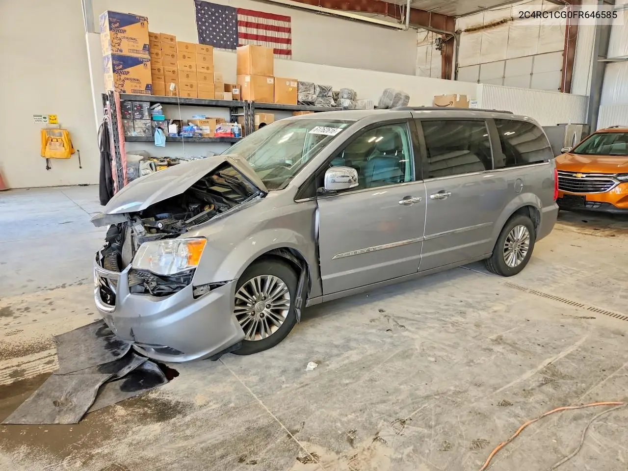 2015 Chrysler Town & Country Touring L VIN: 2C4RC1CG0FR646585 Lot: 61762616