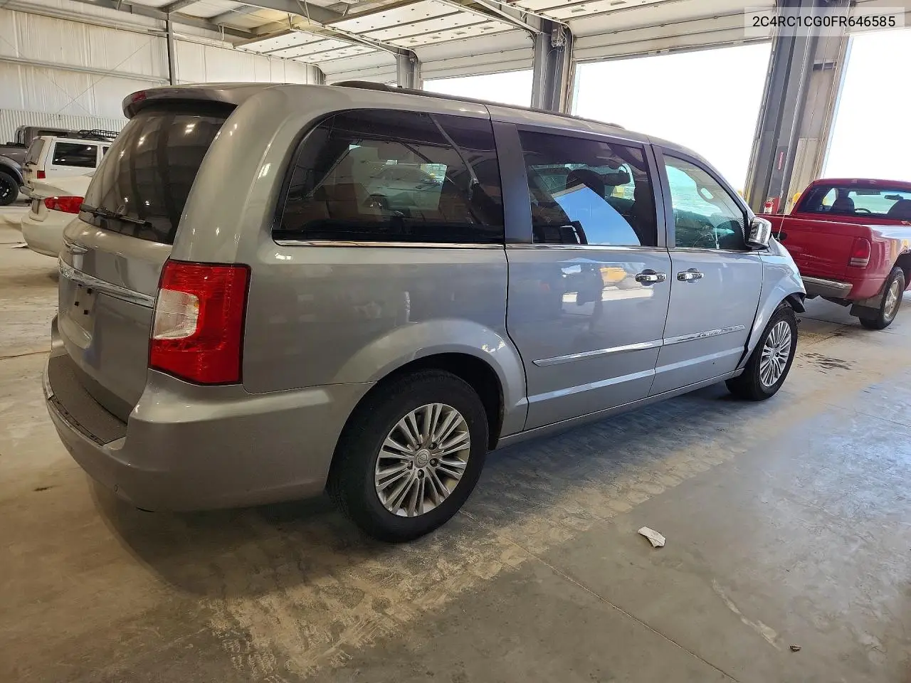 2015 Chrysler Town & Country Touring L VIN: 2C4RC1CG0FR646585 Lot: 61762616