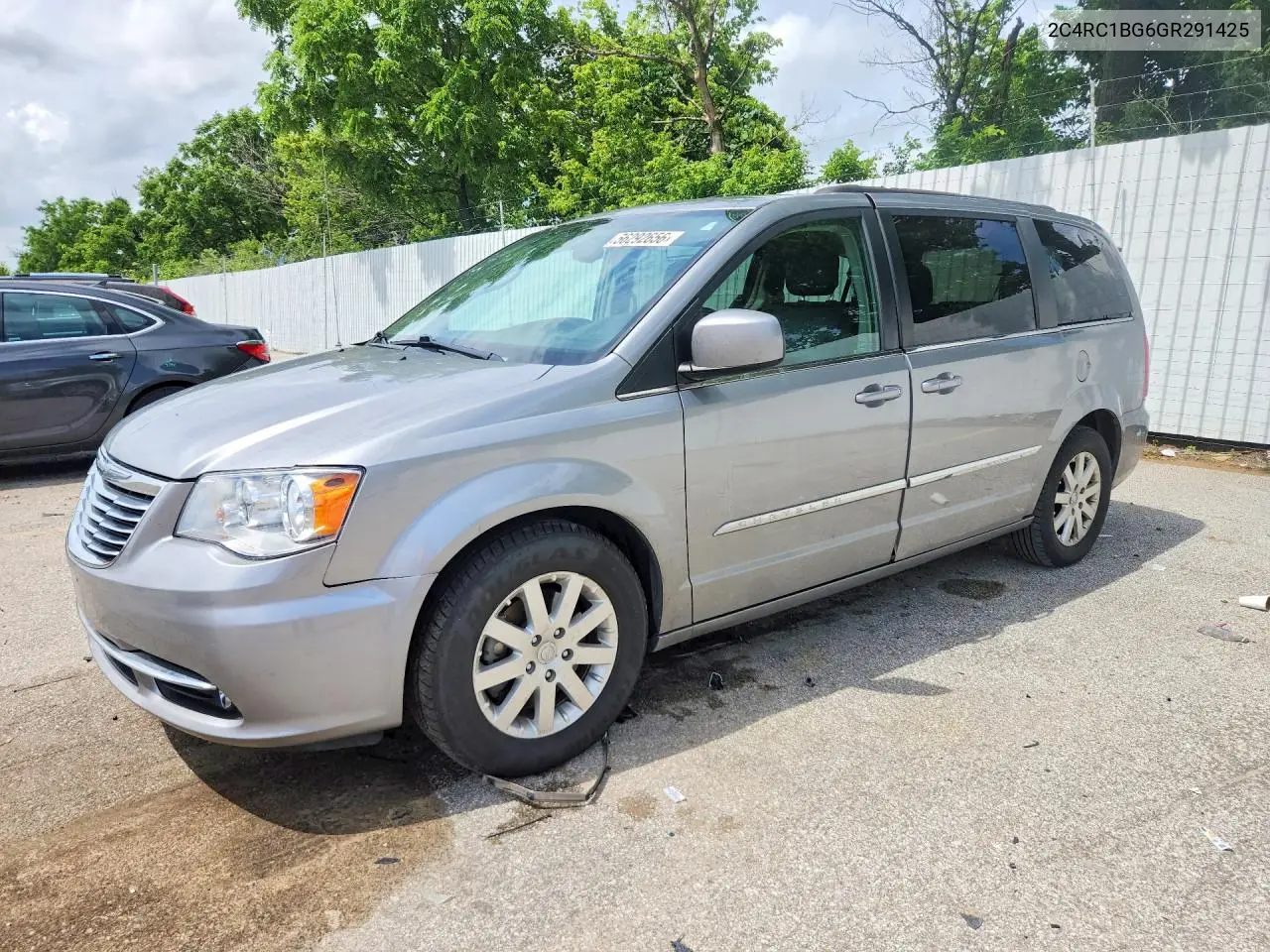 2016 Chrysler Town & Country Touring