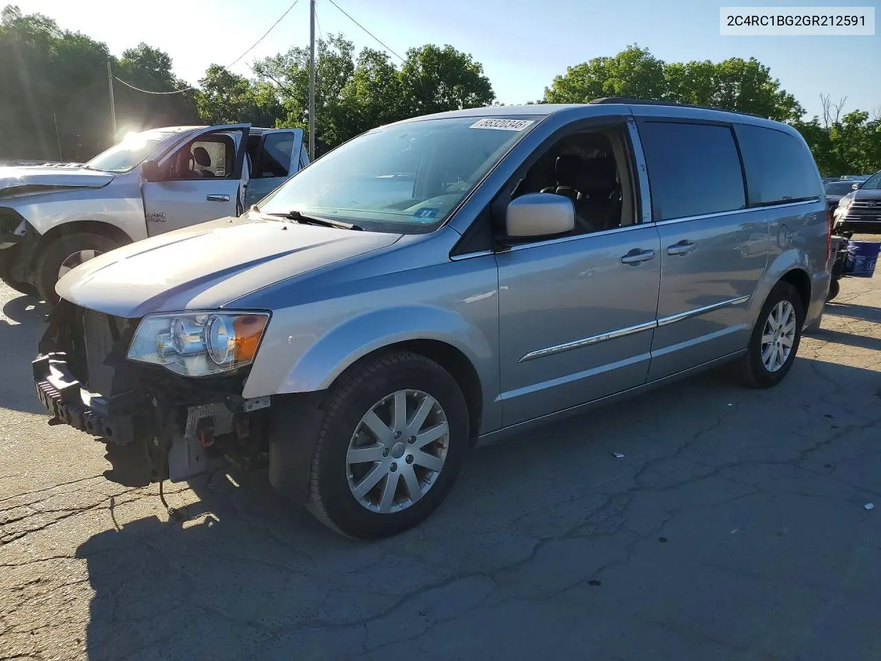 2016 Chrysler Town & Country Touring VIN: 2C4RC1BG2GR212591 Lot: 56320346