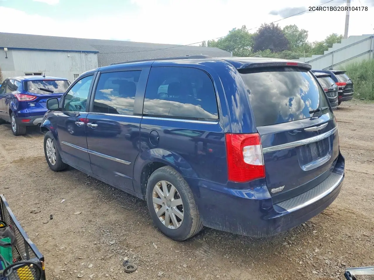 2016 Chrysler Town & Country Touring VIN: 2C4RC1BG2GR104178 Lot: 56776216