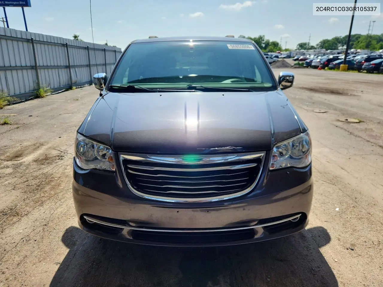 2016 Chrysler Town & Country Touring L VIN: 2C4RC1CG3GR105337 Lot: 56855006