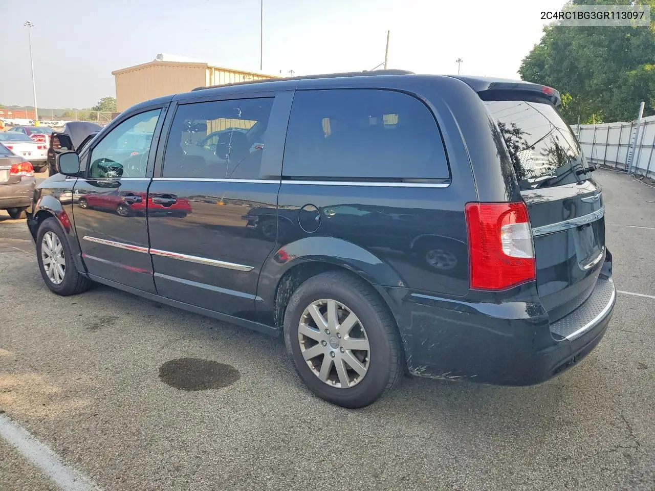2016 Chrysler Town & Country Touring VIN: 2C4RC1BG3GR113097 Lot: 61102566