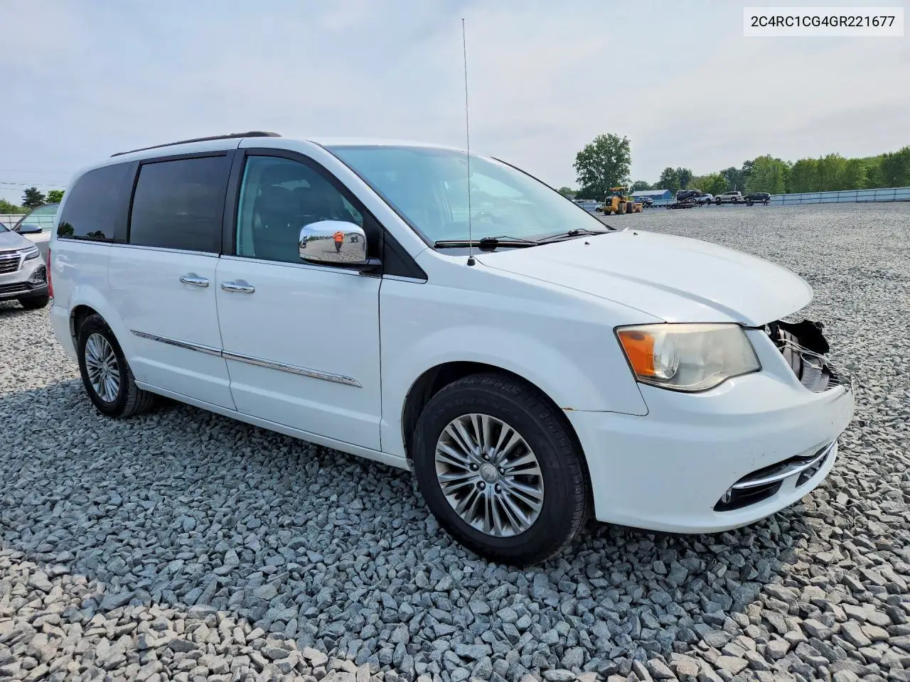 2016 Chrysler Town & Country Touring L VIN: 2C4RC1CG4GR221677 Lot: 61192096