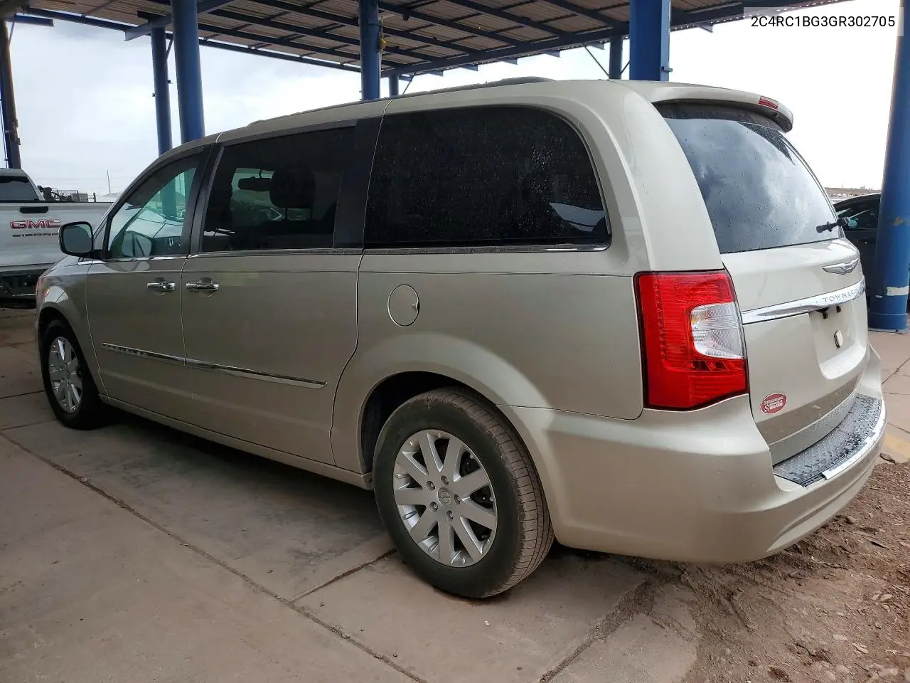 2016 Chrysler Town & Country Touring VIN: 2C4RC1BG3GR302705 Lot: 61216516