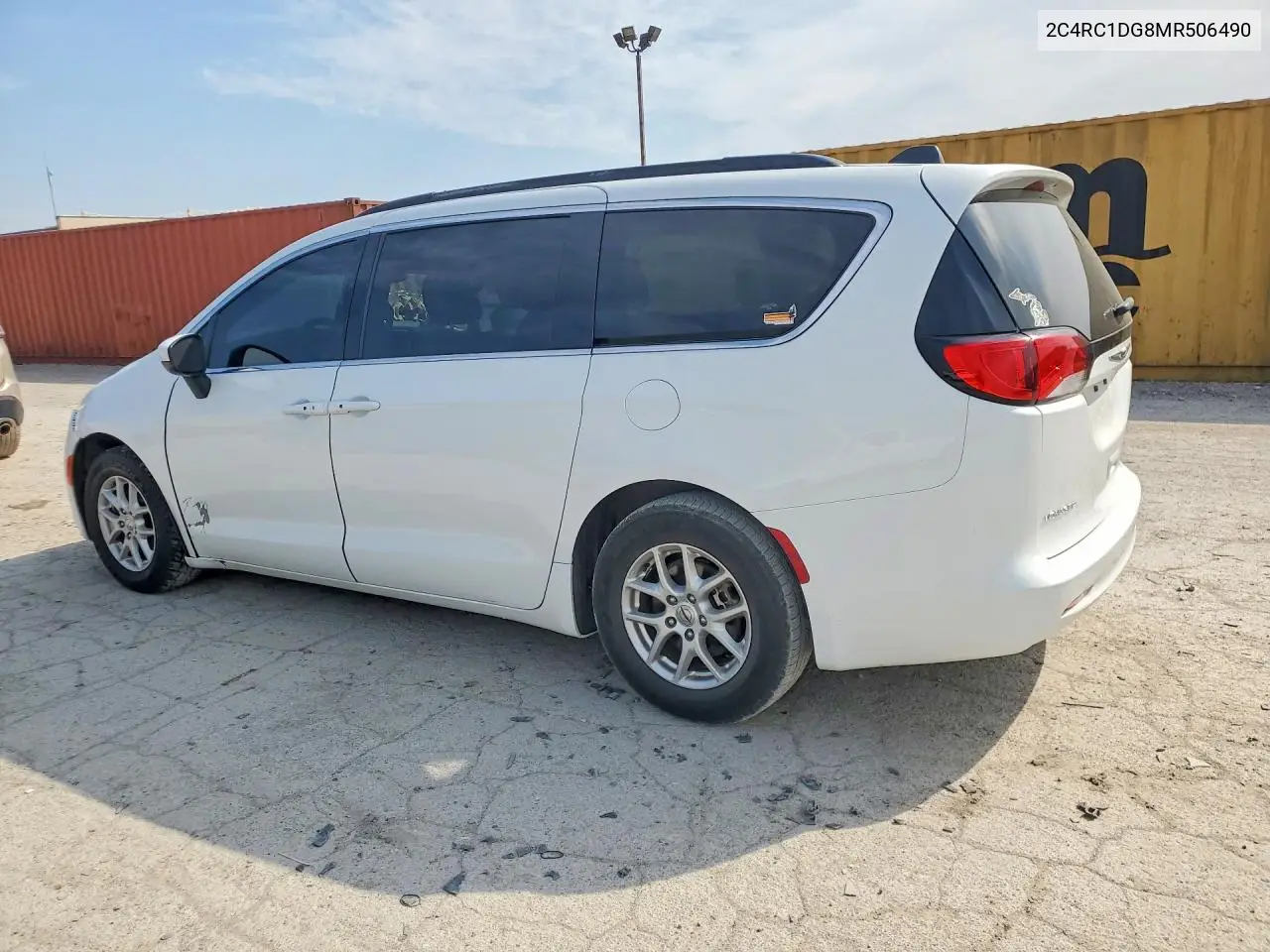 2C4RC1DG8MR506490 2021 Chrysler Voyager Lxi