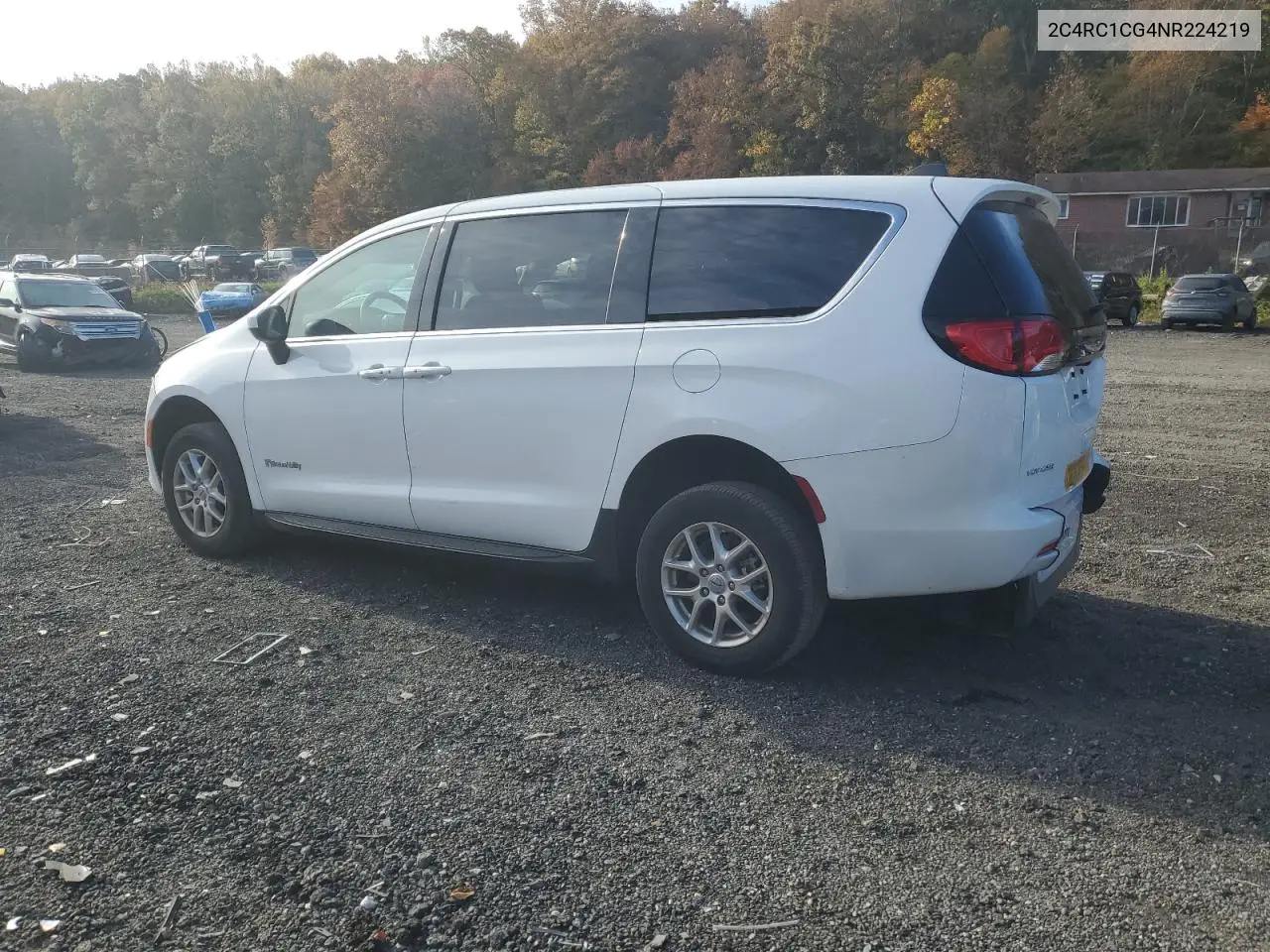 2C4RC1CG4NR224219 2022 Chrysler Voyager Lx