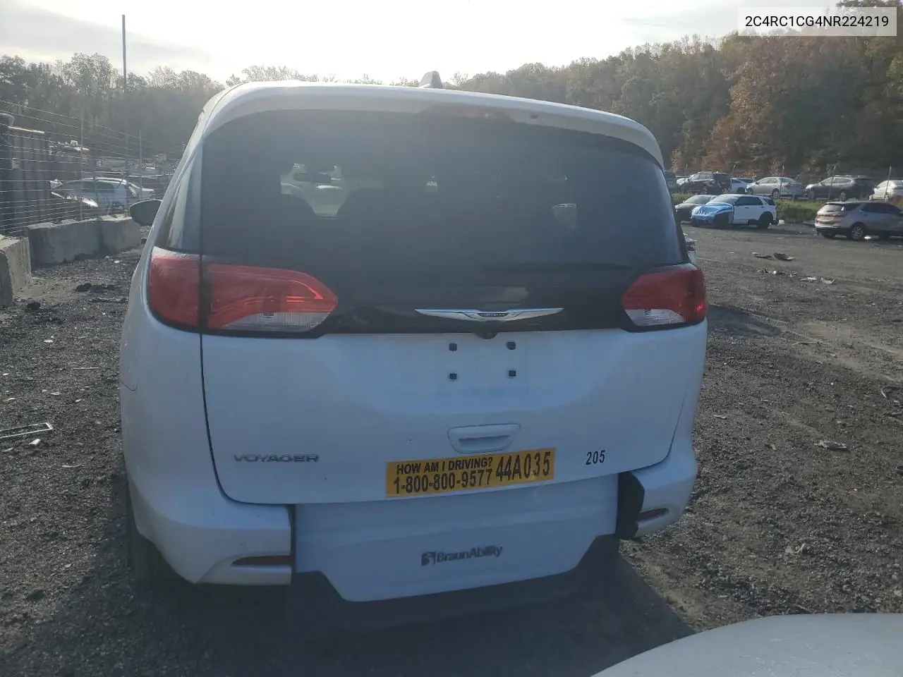 2C4RC1CG4NR224219 2022 Chrysler Voyager Lx