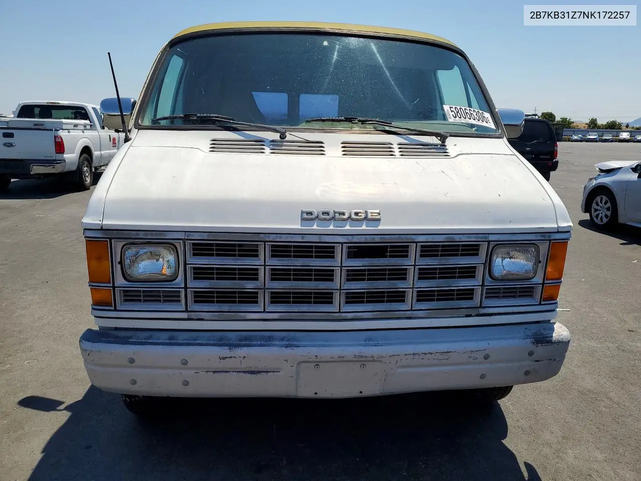 1992 Dodge Ram Van B350 VIN: 2B7KB31Z7NK172257 Lot: 58066306
