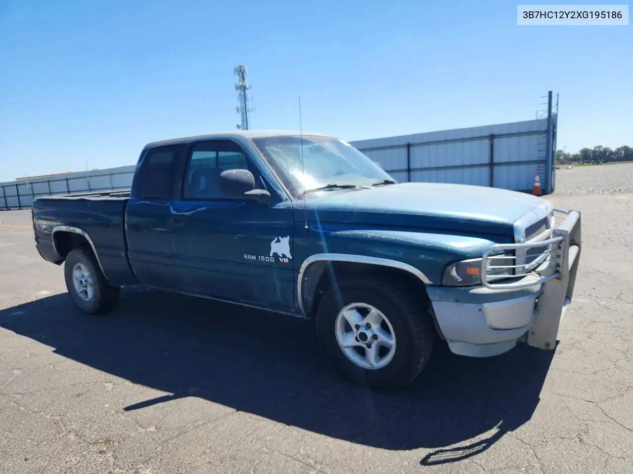 1999 Dodge Ram 1500 VIN: 3B7HC12Y2XG195186 Lot: 58315286