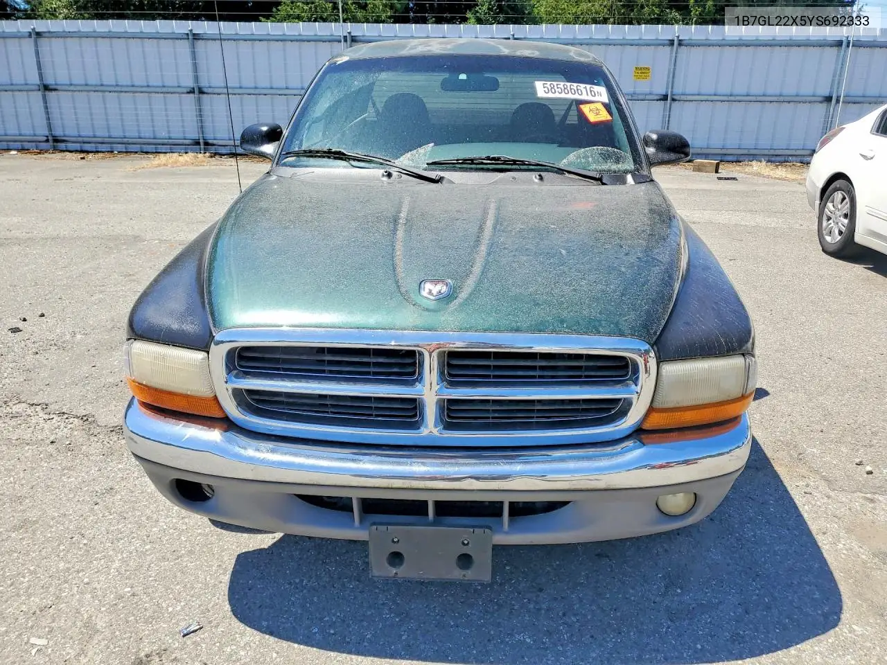 2000 Dodge Dakota VIN: 1B7GL22X5YS692333 Lot: 58586616
