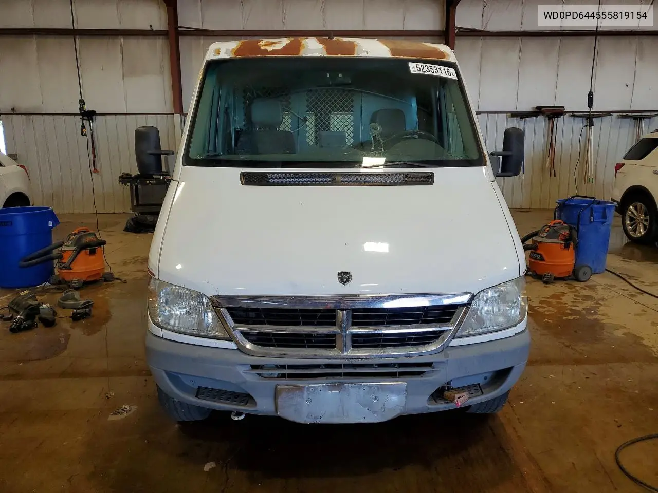 2005 Dodge Sprinter 2500 Delivery Van VIN: WD0PD644555819154 Lot: 52353116