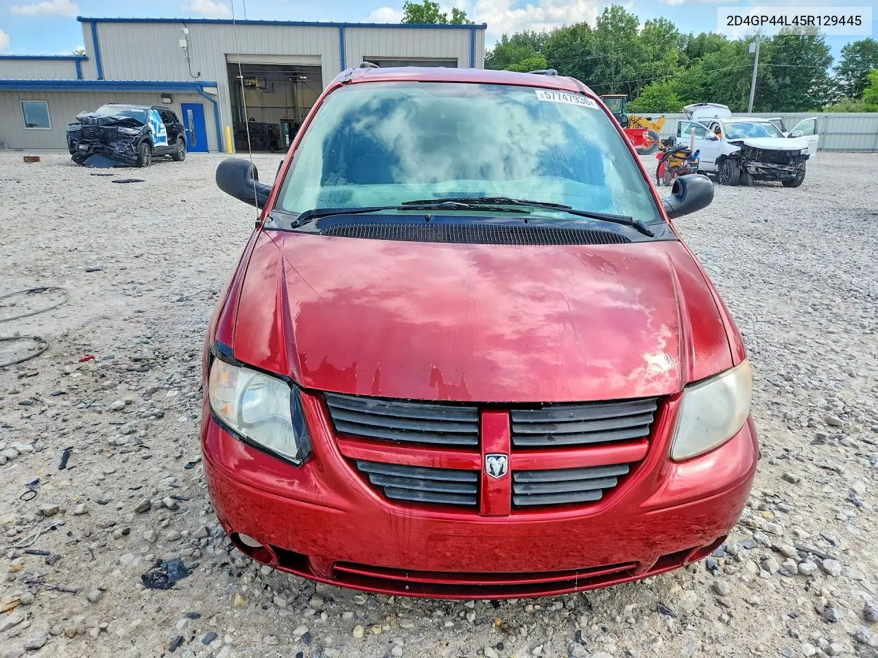 2005 Dodge Grand Caravan Sxt VIN: 2D4GP44L45R129445 Lot: 57747936