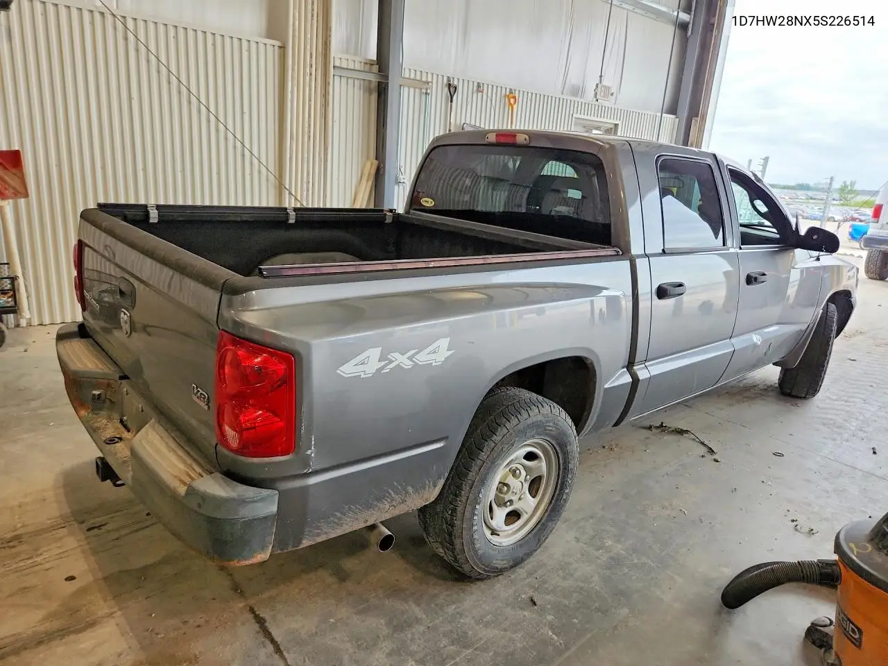 2005 Dodge Dakota Quad VIN: 1D7HW28NX5S226514 Lot: 58061886