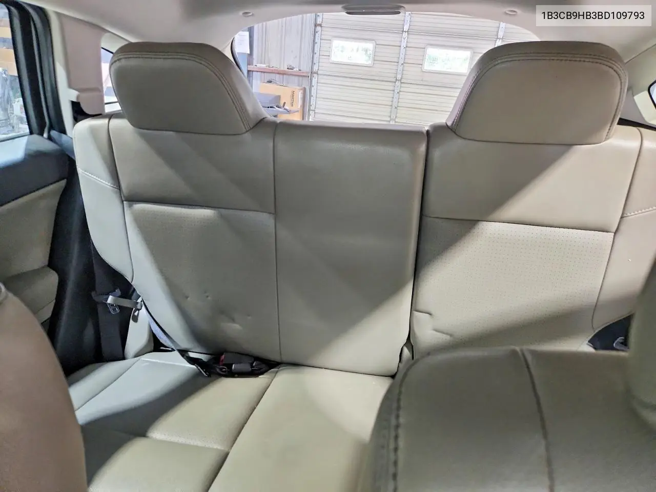 2011 Dodge Caliber Uptown VIN: 1B3CB9HB3BD109793 Lot: 55429526