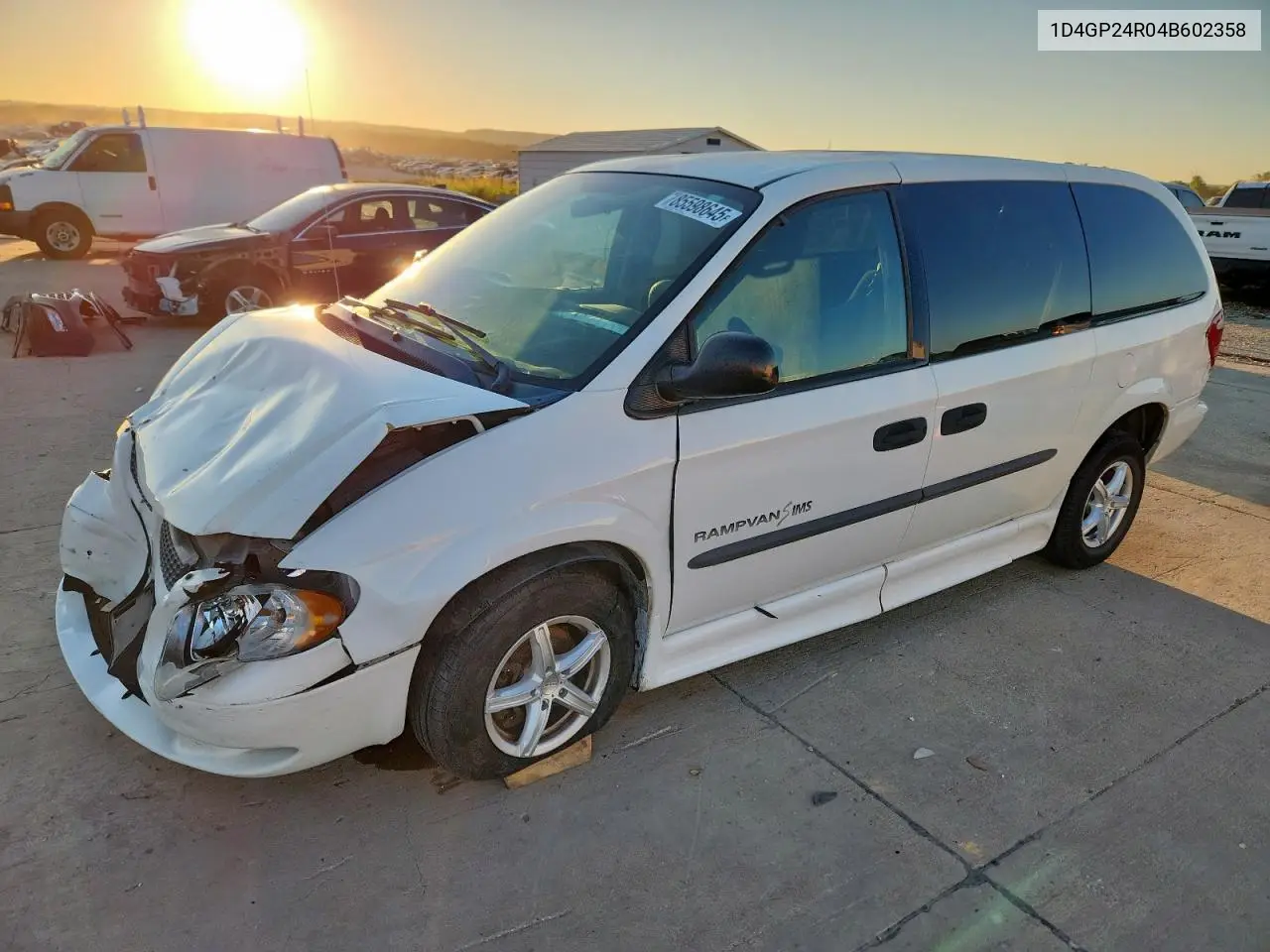 1D4GP24R04B602358 2004 Dodge Grand Caravan Se