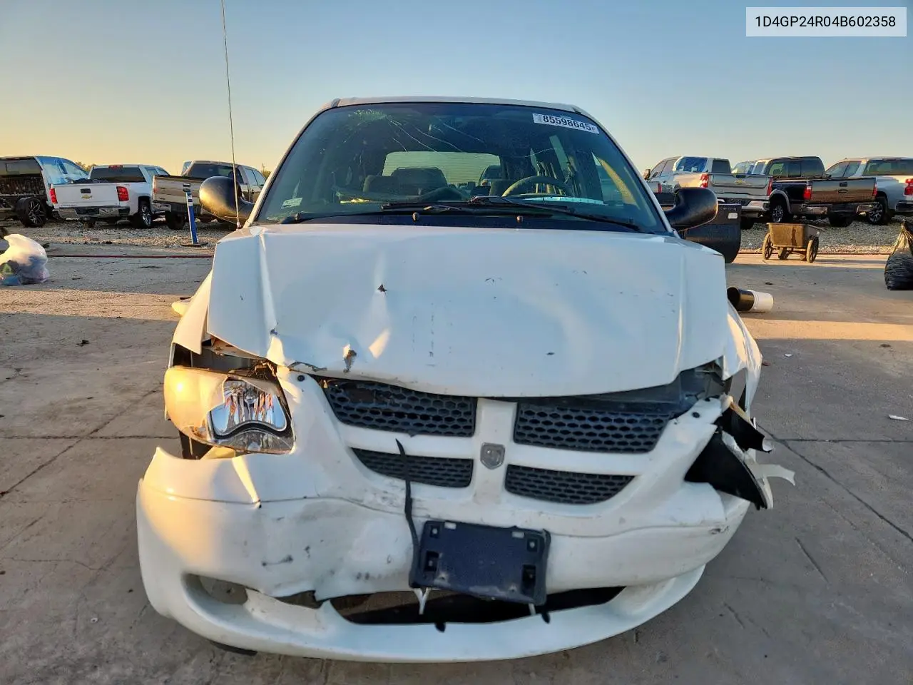 1D4GP24R04B602358 2004 Dodge Grand Caravan Se