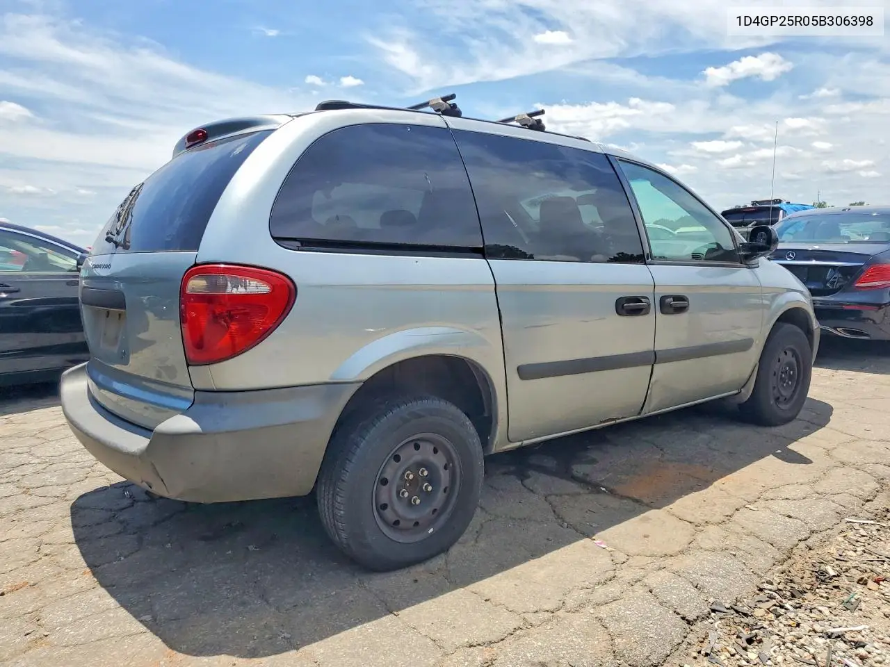 1D4GP25R05B306398 2005 Dodge Caravan Se