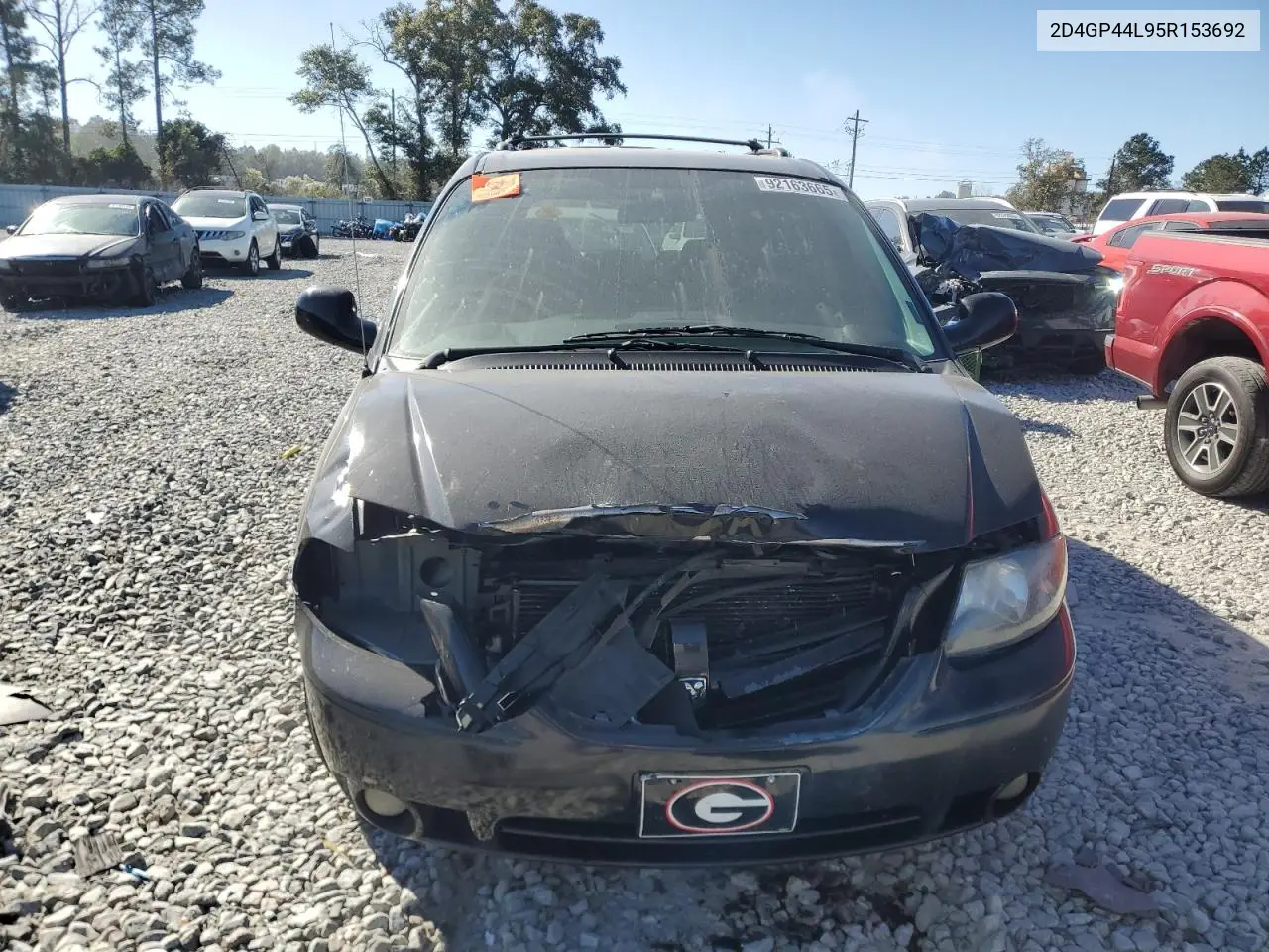 2D4GP44L95R153692 2005 Dodge Grand Caravan Sxt