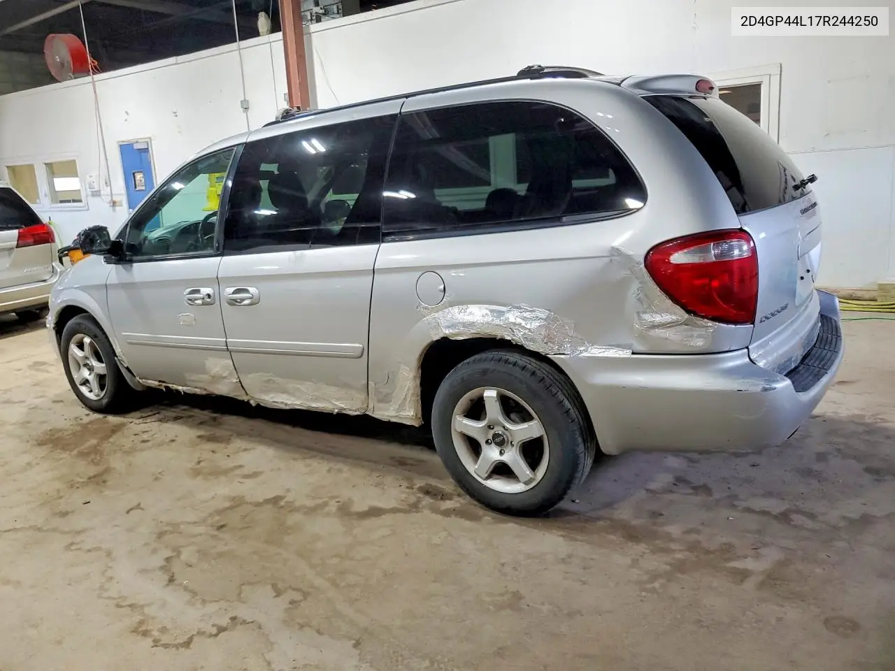2007 Dodge Grand Caravan Sxt VIN: 2D4GP44L17R244250 Lot: 58478016