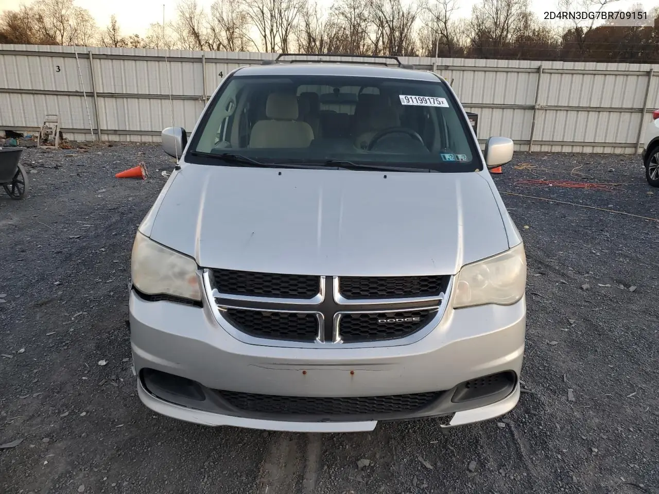 2D4RN3DG7BR709151 2011 Dodge Grand Caravan Mainstreet