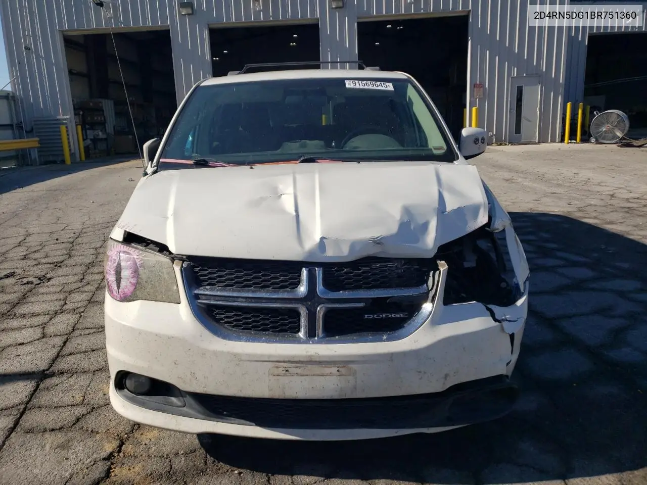 2D4RN5DG1BR751360 2011 Dodge Grand Caravan Crew