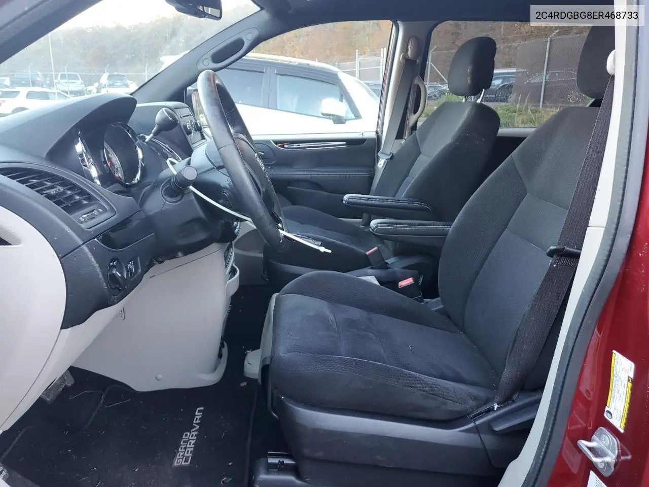 2C4RDGBG8ER468733 2014 Dodge Grand Caravan Se