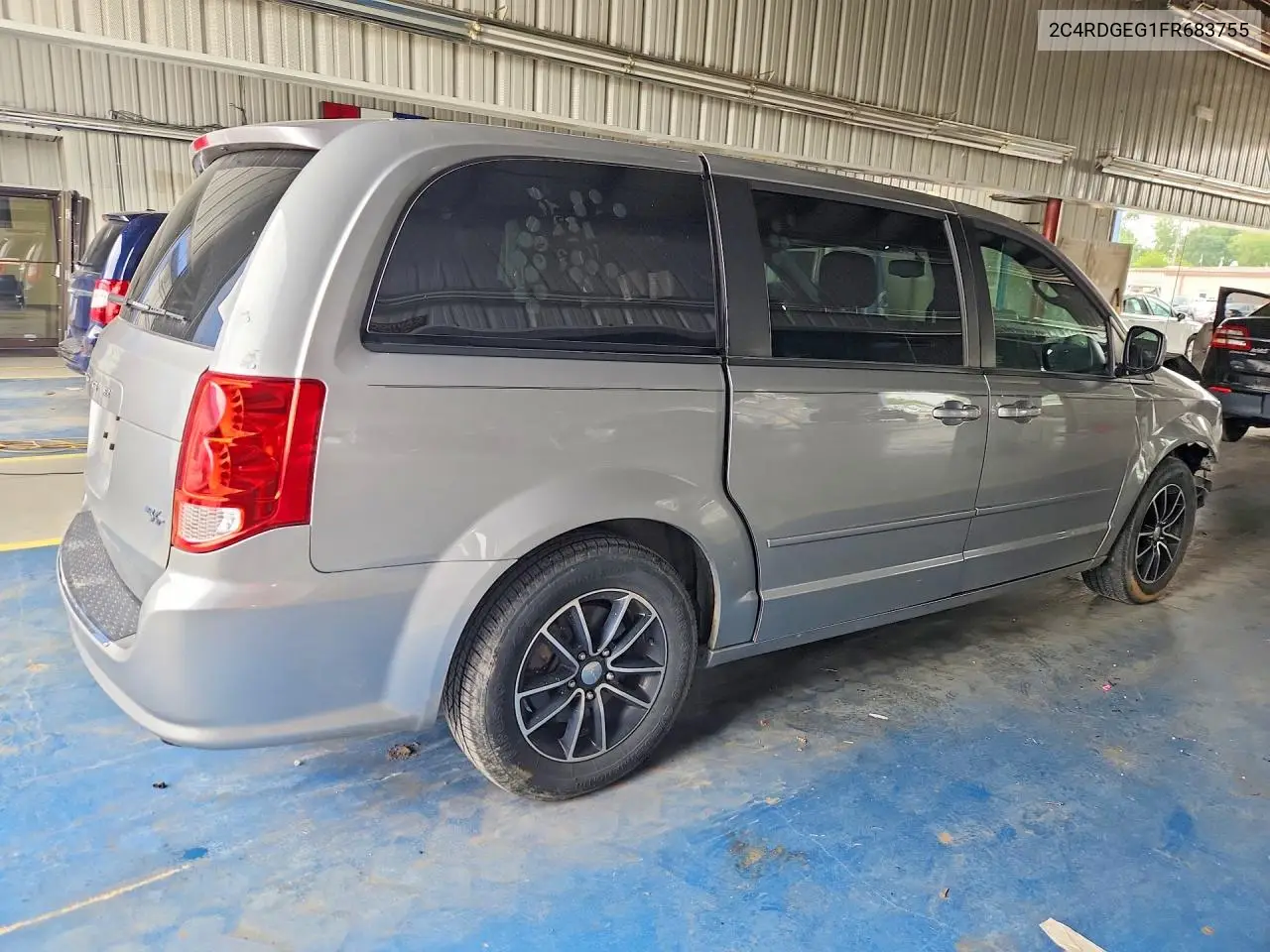 2015 Dodge Grand Caravan R/T VIN: 2C4RDGEG1FR683755 Lot: 59001176
