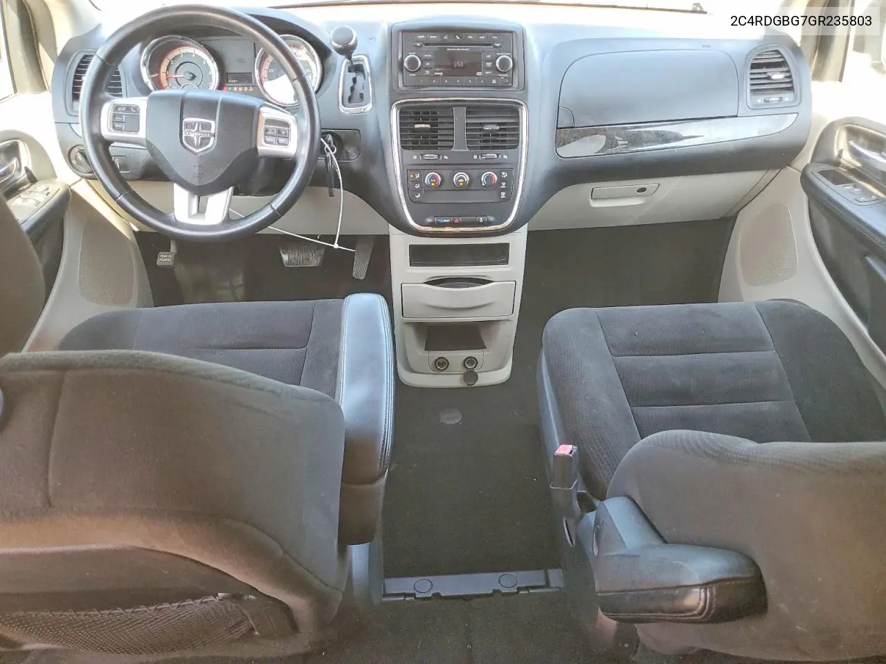 2016 Dodge Grand Caravan Se VIN: 2C4RDGBG7GR235803 Lot: 61904926