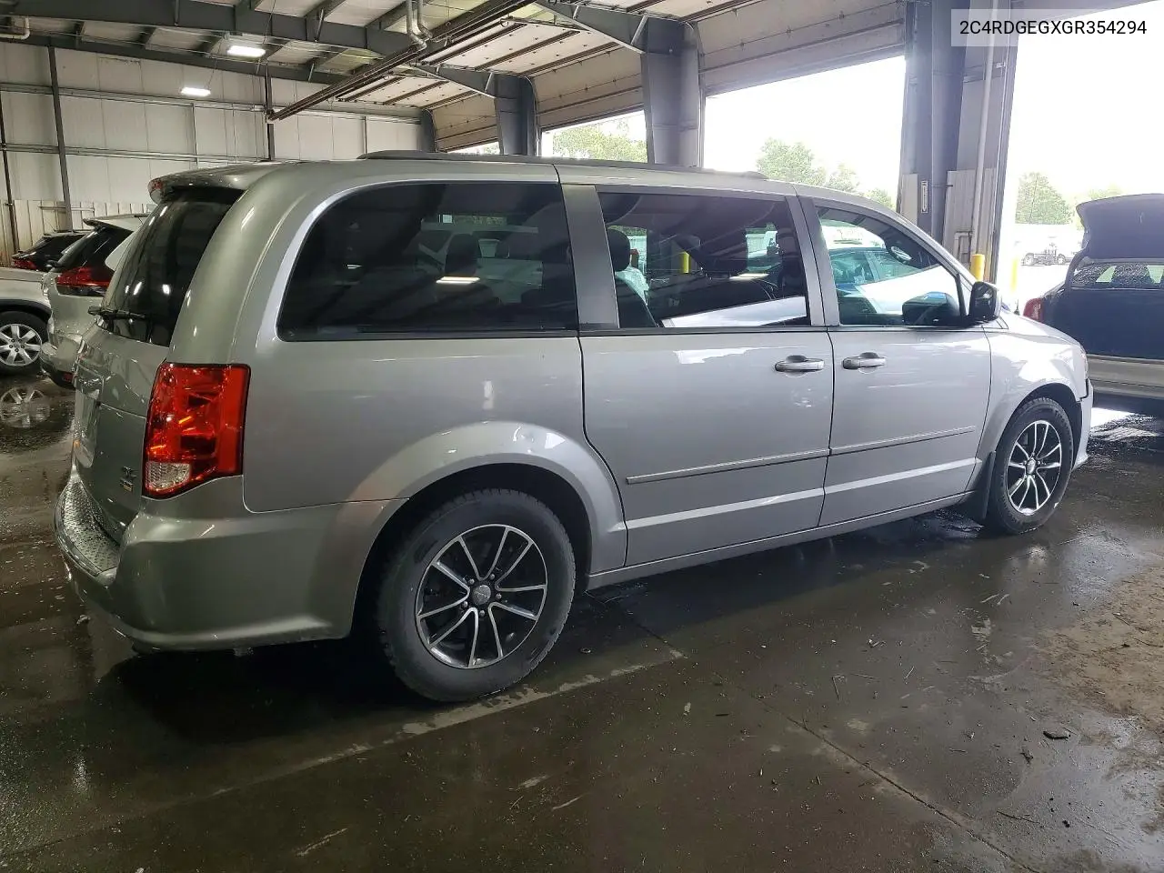 2C4RDGEGXGR354294 2016 Dodge Grand Caravan R/T