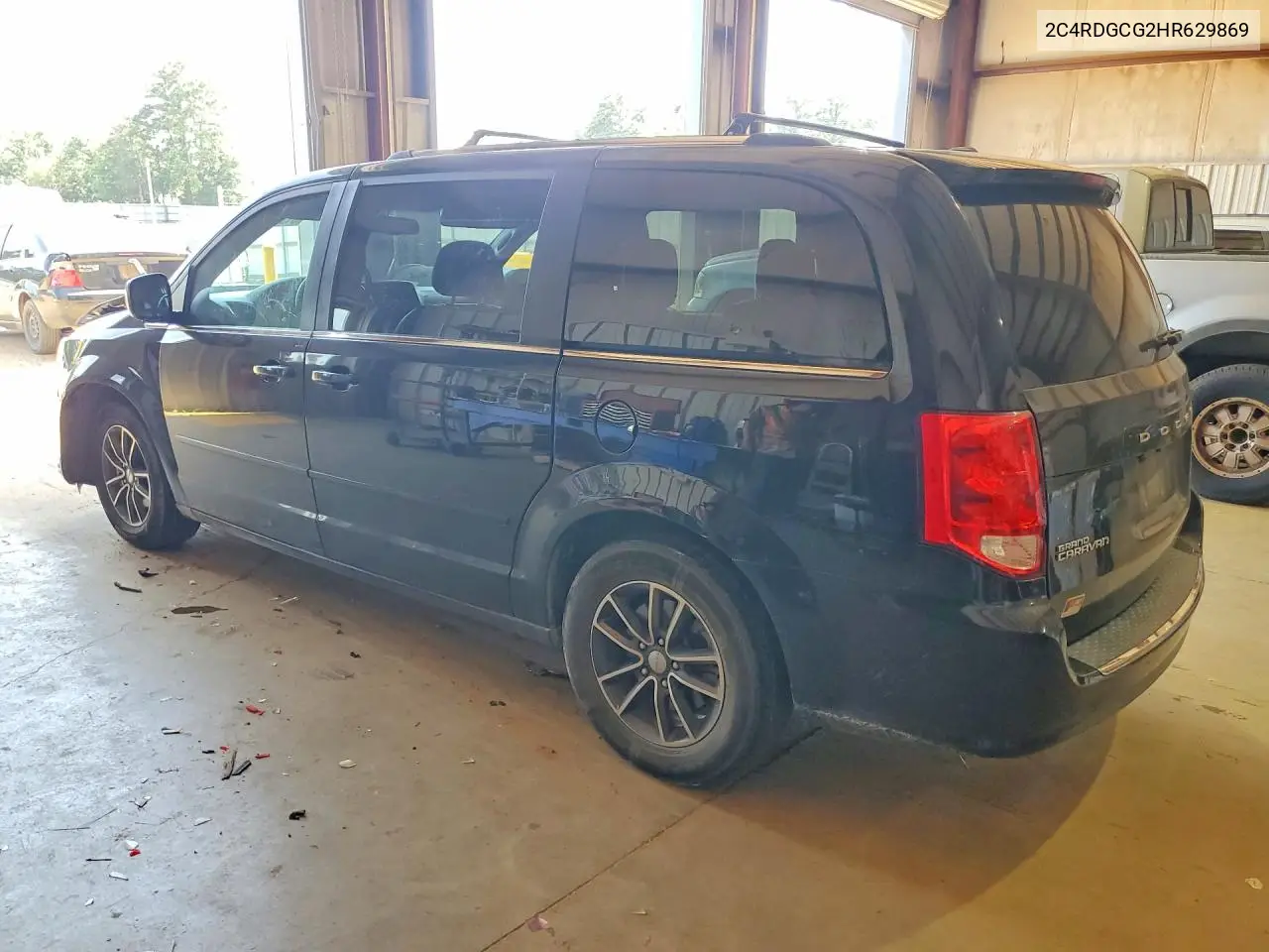 2017 Dodge Grand Caravan Sxt VIN: 2C4RDGCG2HR629869 Lot: 61333616