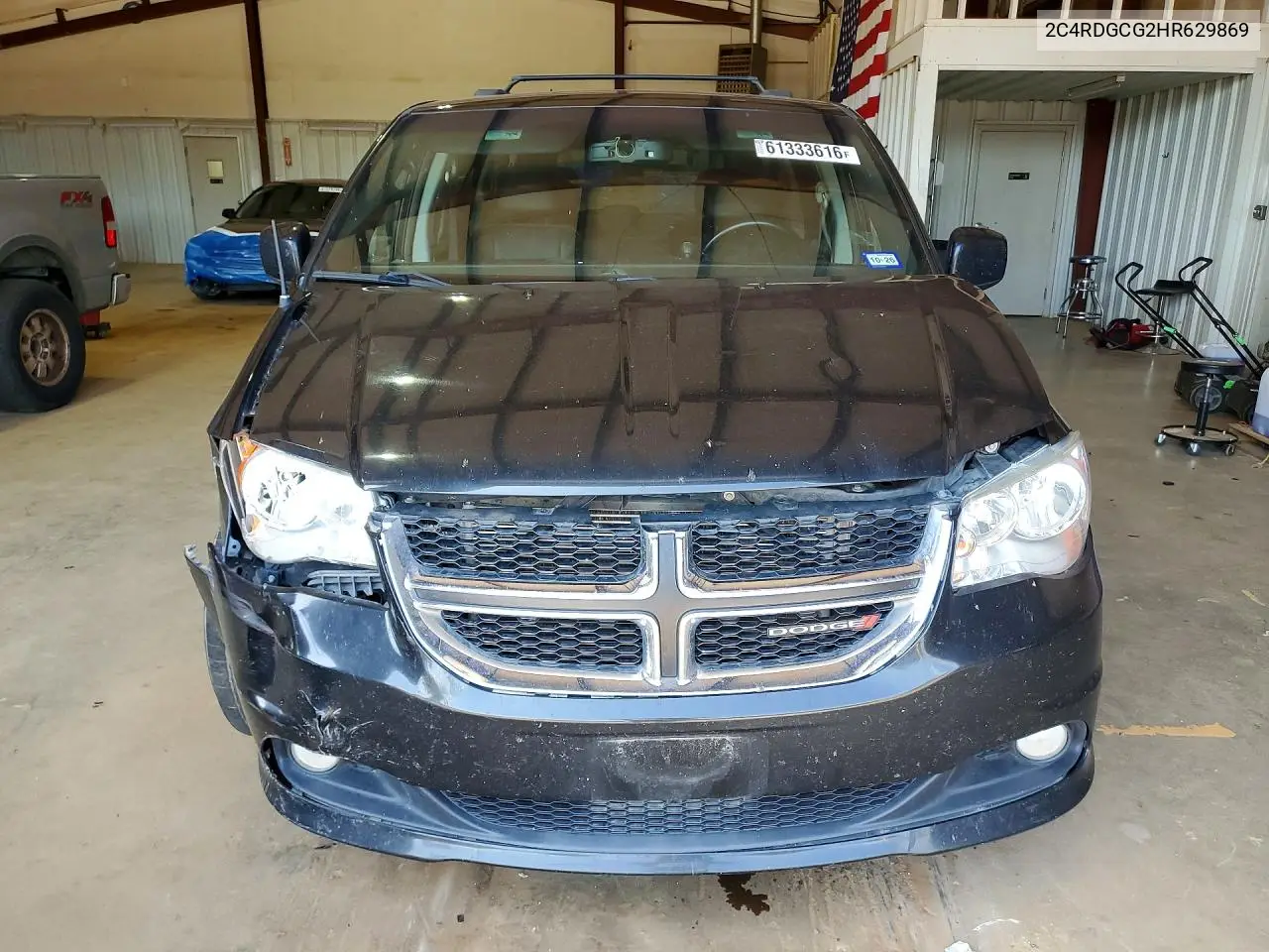 2017 Dodge Grand Caravan Sxt VIN: 2C4RDGCG2HR629869 Lot: 61333616