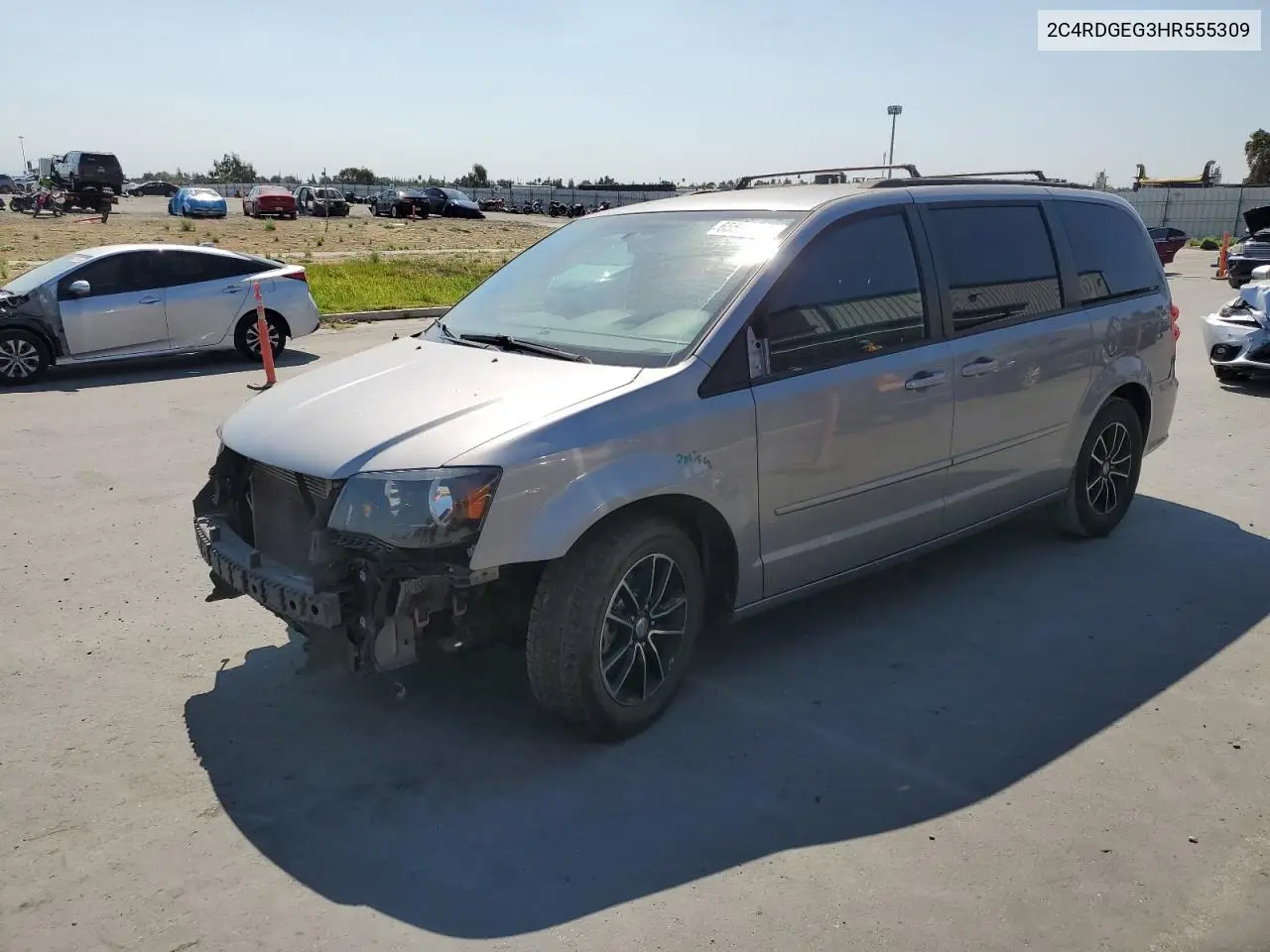 2C4RDGEG3HR555309 2017 Dodge Grand Caravan Gt