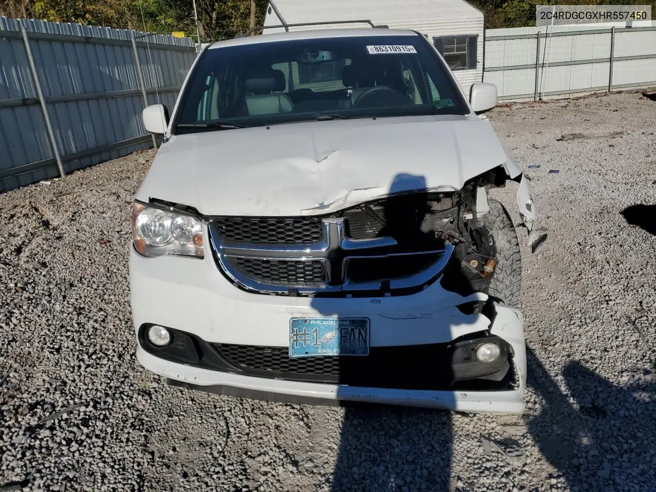 2C4RDGCGXHR557450 2017 Dodge Grand Caravan Sxt