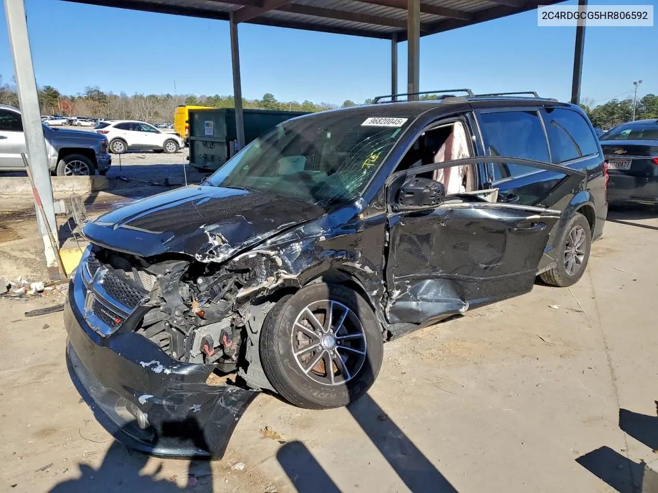 2C4RDGCG5HR806592 2017 Dodge Grand Caravan Sxt