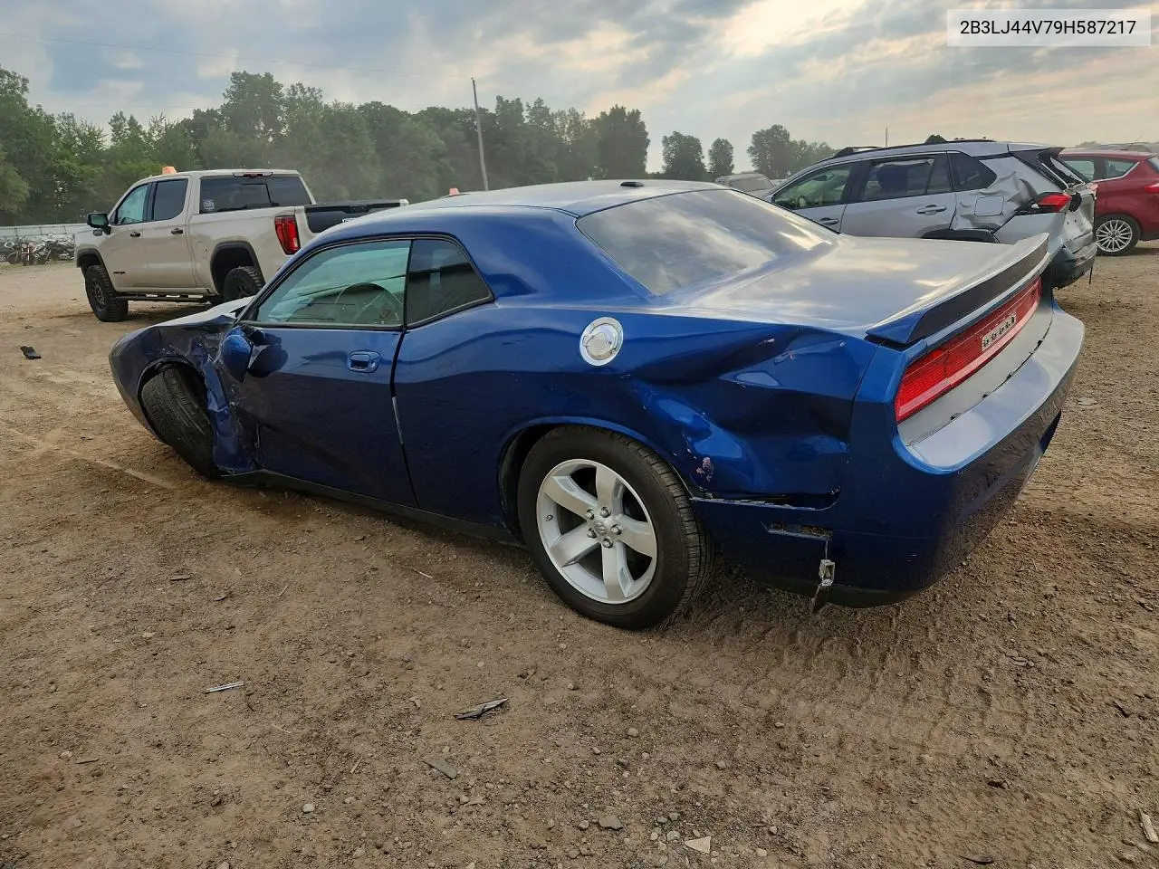 2009 Dodge Challenger Se VIN: 2B3LJ44V79H587217 Lot: 60381506