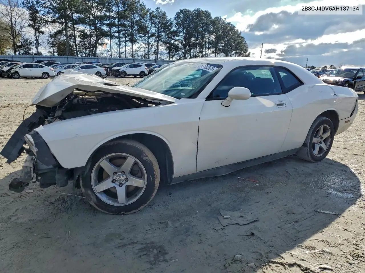 2B3CJ4DV5AH137134 2010 Dodge Challenger Se