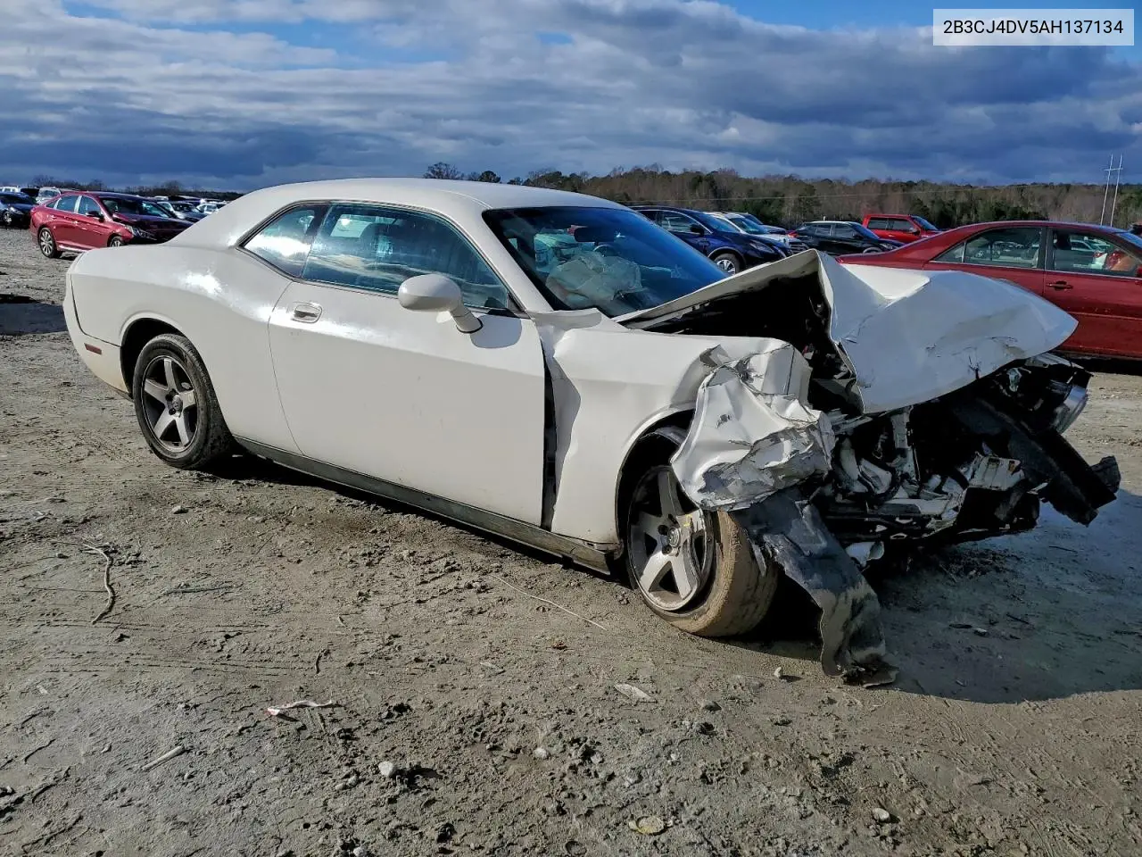 2B3CJ4DV5AH137134 2010 Dodge Challenger Se