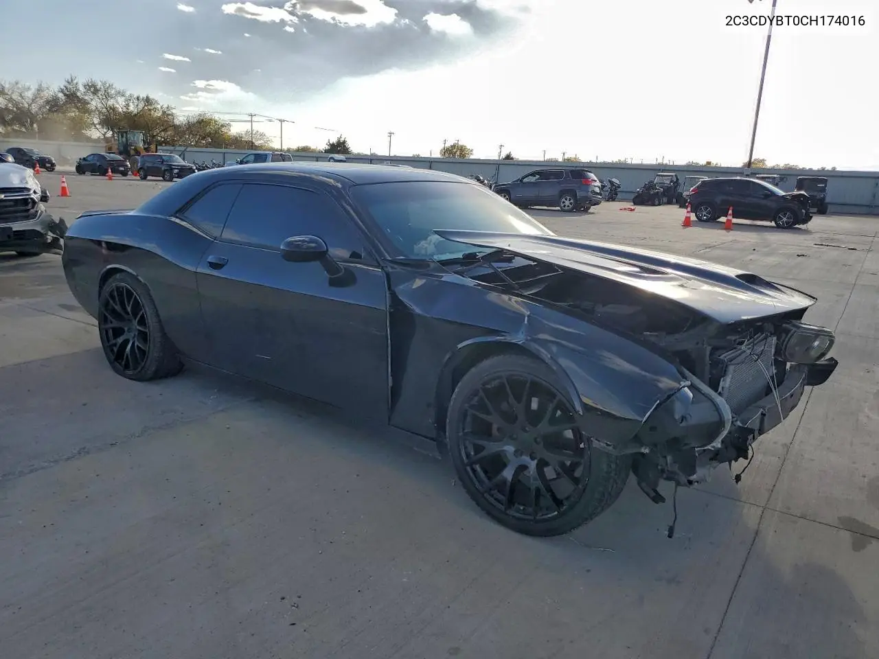 2C3CDYBT0CH174016 2012 Dodge Challenger R/T