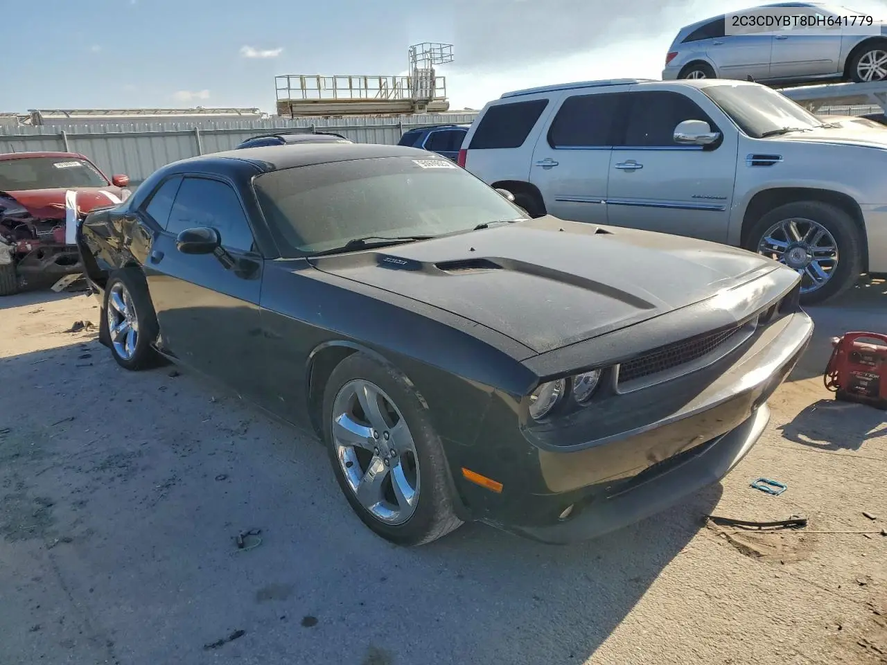 2C3CDYBT8DH641779 2013 Dodge Challenger R/T