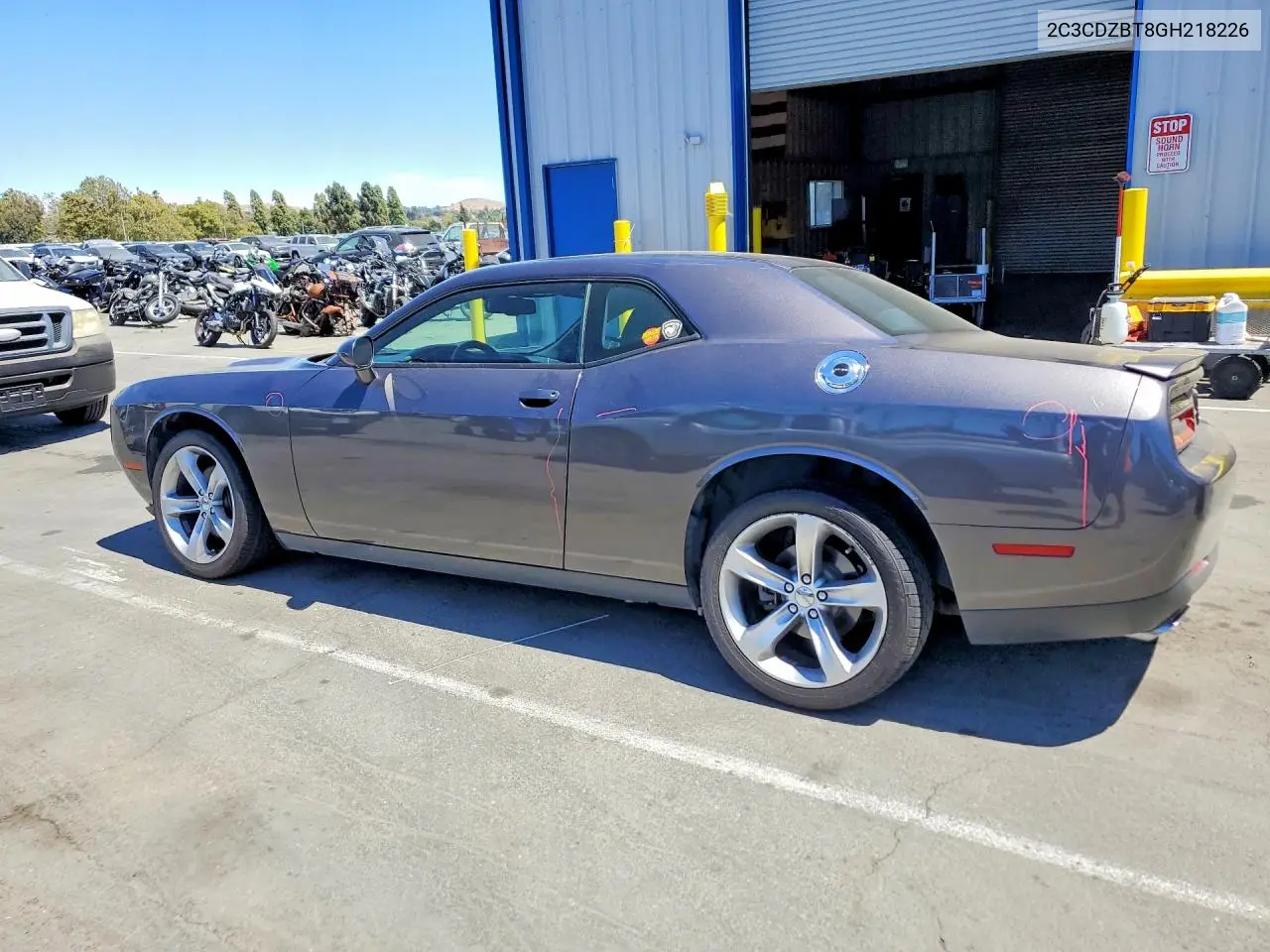 2016 Dodge Challenger R/T VIN: 2C3CDZBT8GH218226 Lot: 61920246