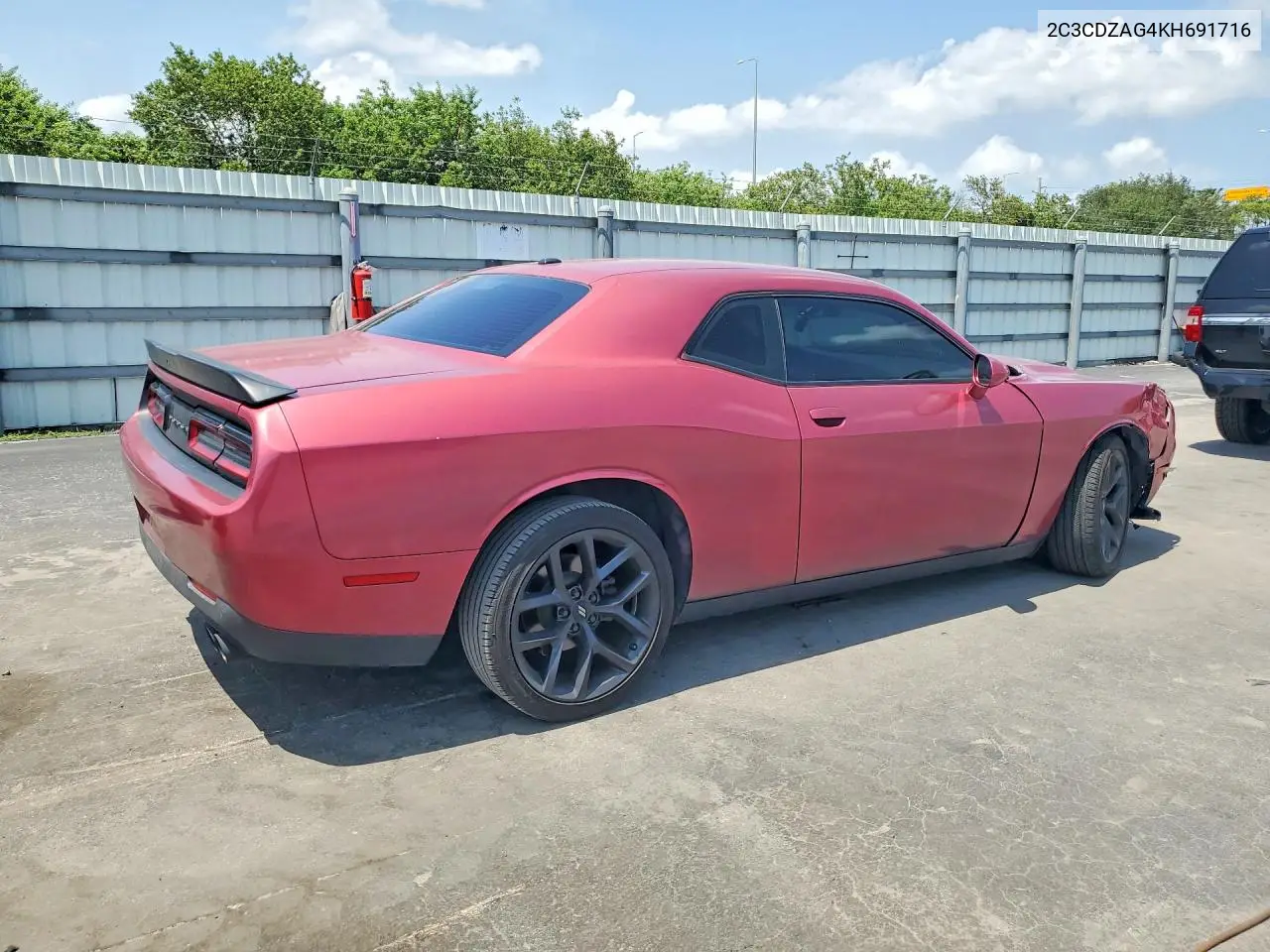 2019 Dodge Challenger Sxt VIN: 2C3CDZAG4KH691716 Lot: 61835956