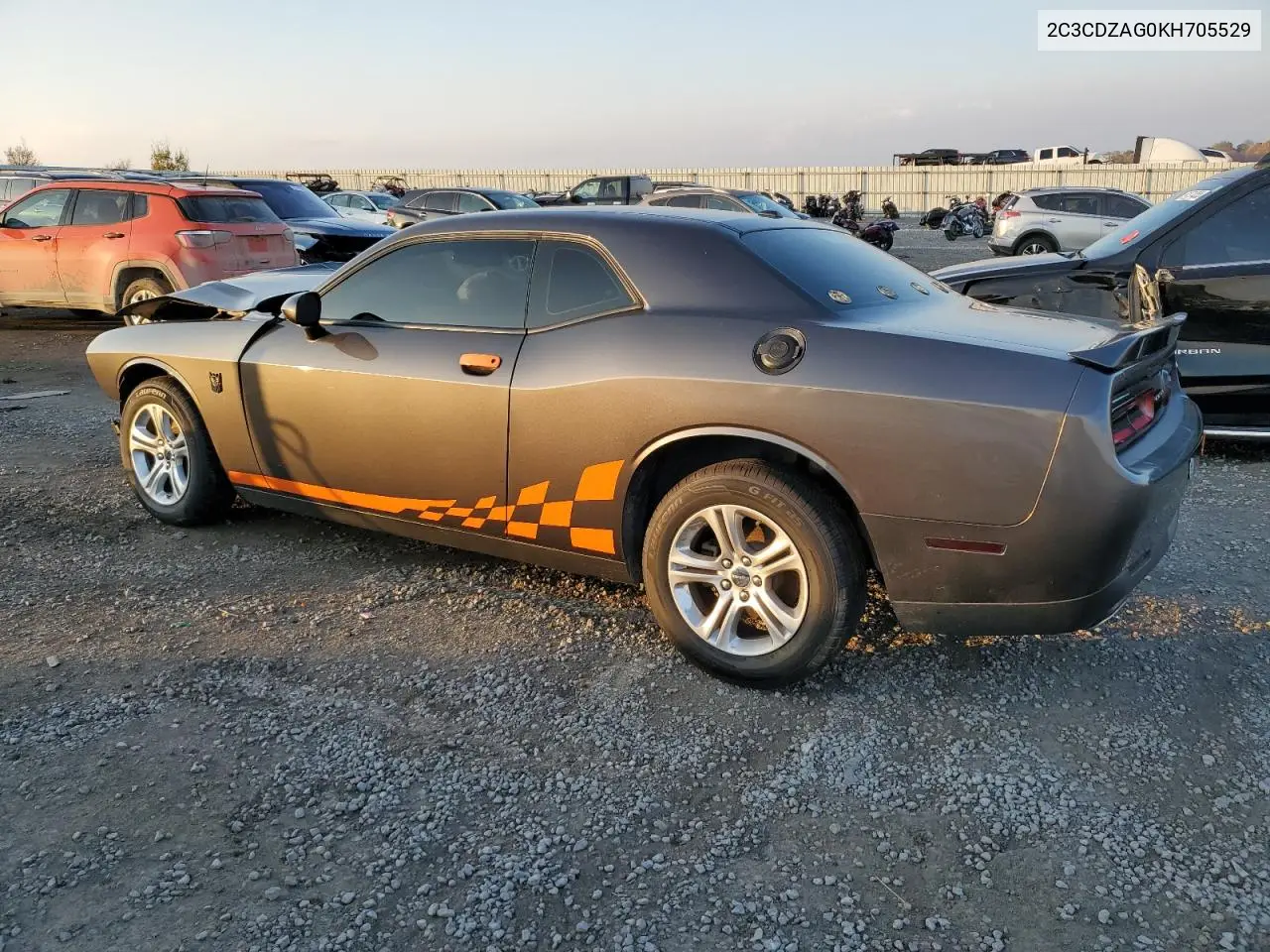 2C3CDZAG0KH705529 2019 Dodge Challenger Sxt