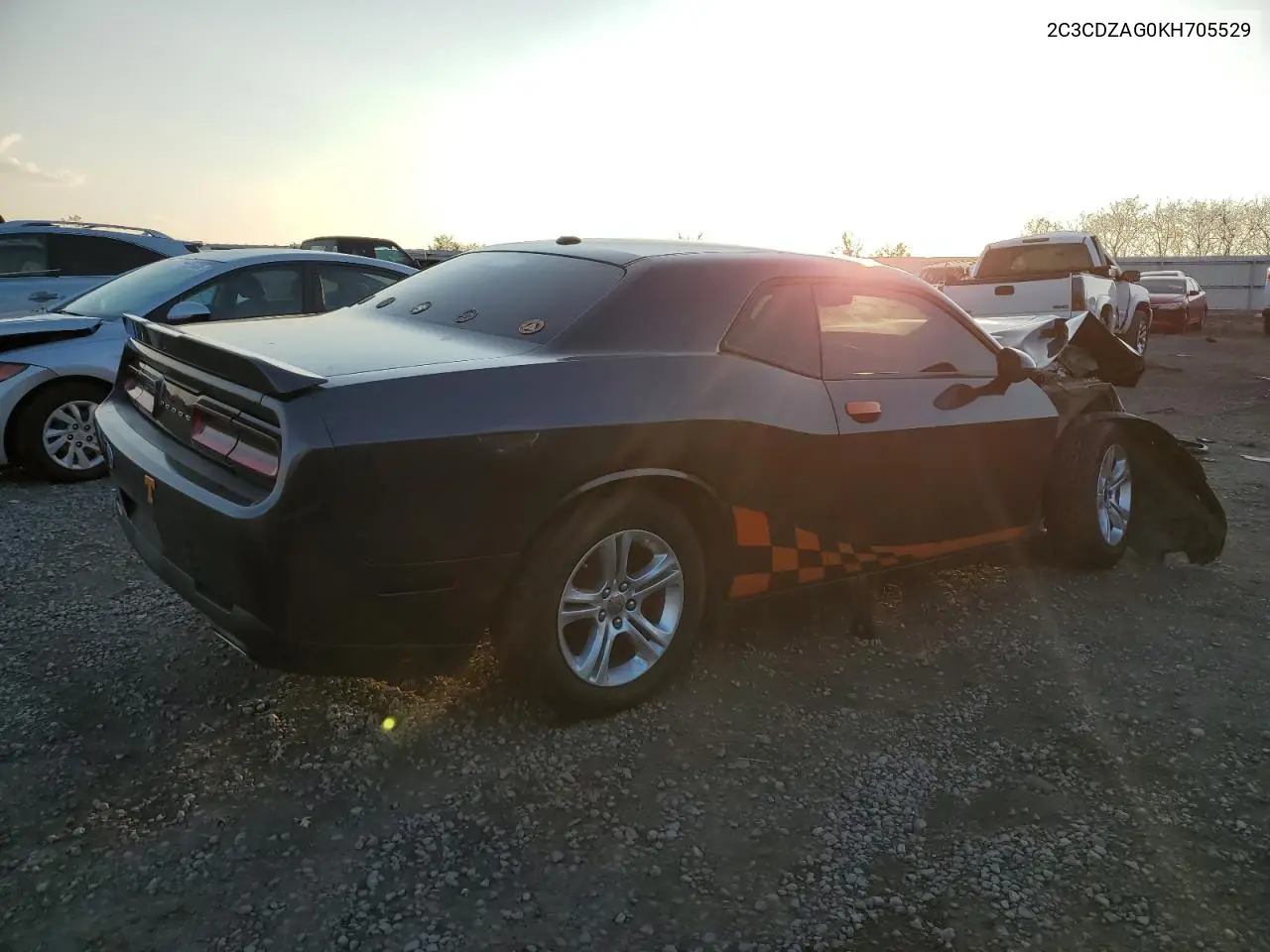 2C3CDZAG0KH705529 2019 Dodge Challenger Sxt